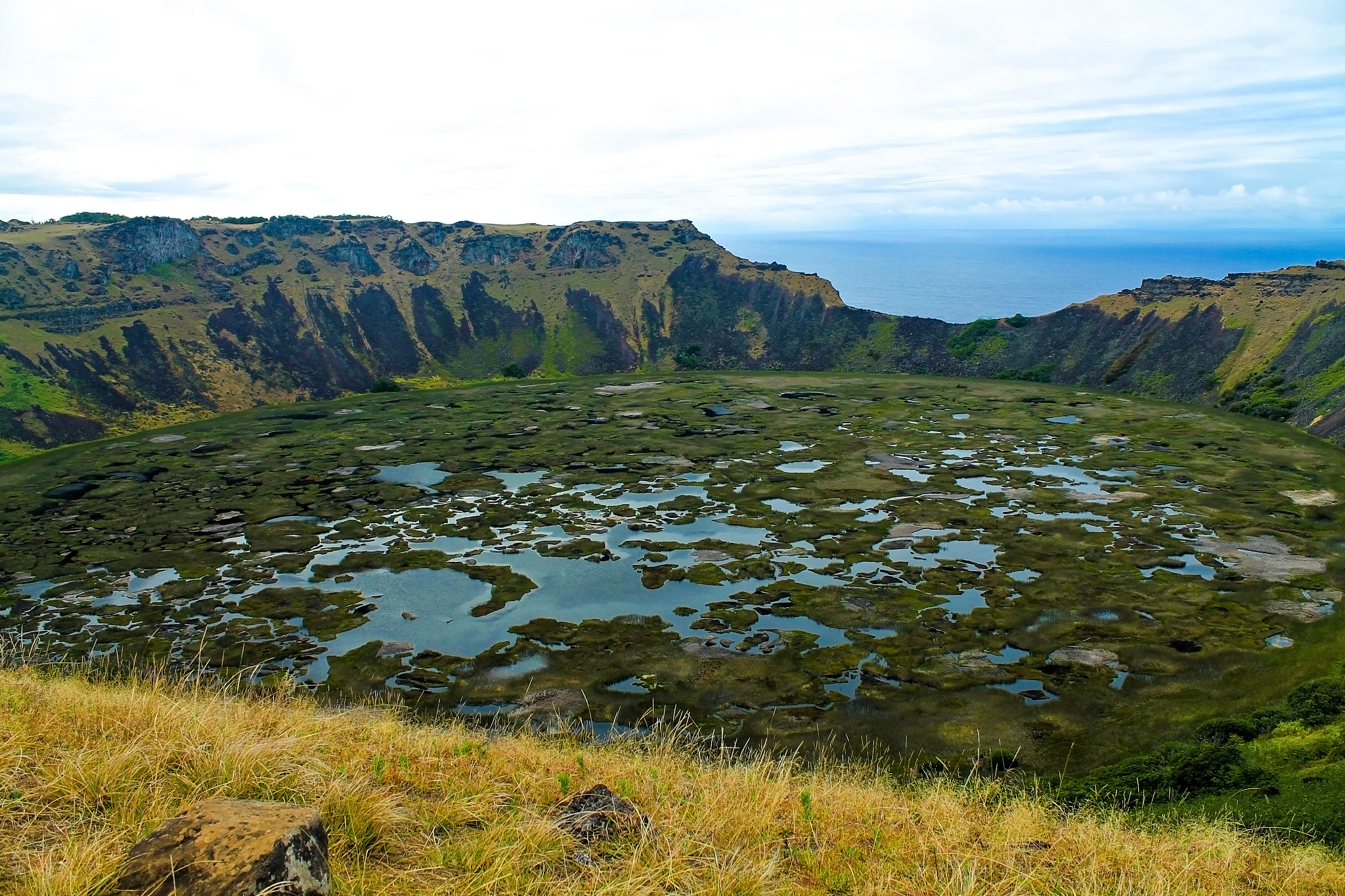 rano kao volcano crater