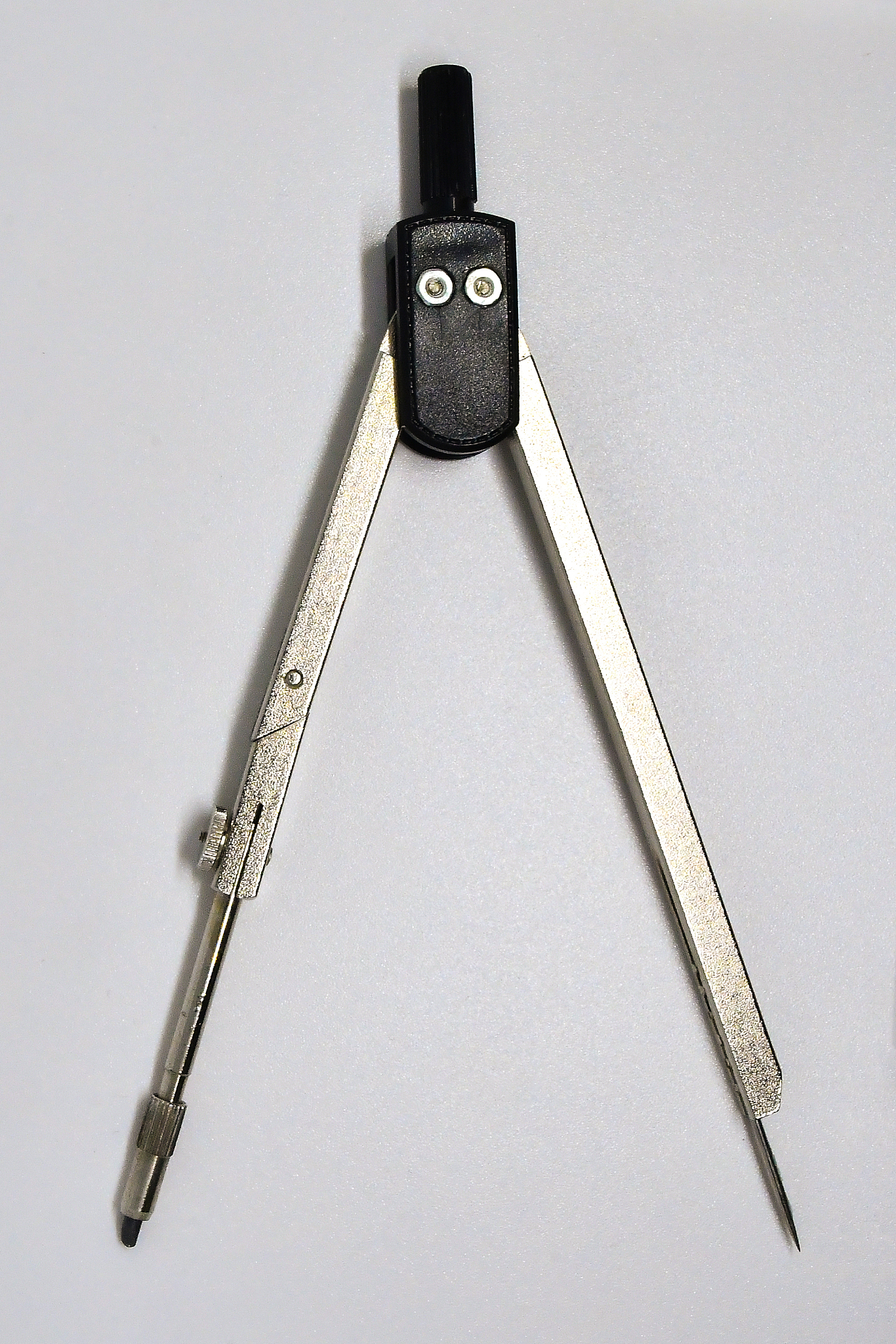 重庆市旅游管理学校测量工程专业简介 - 培养高素质测量人才