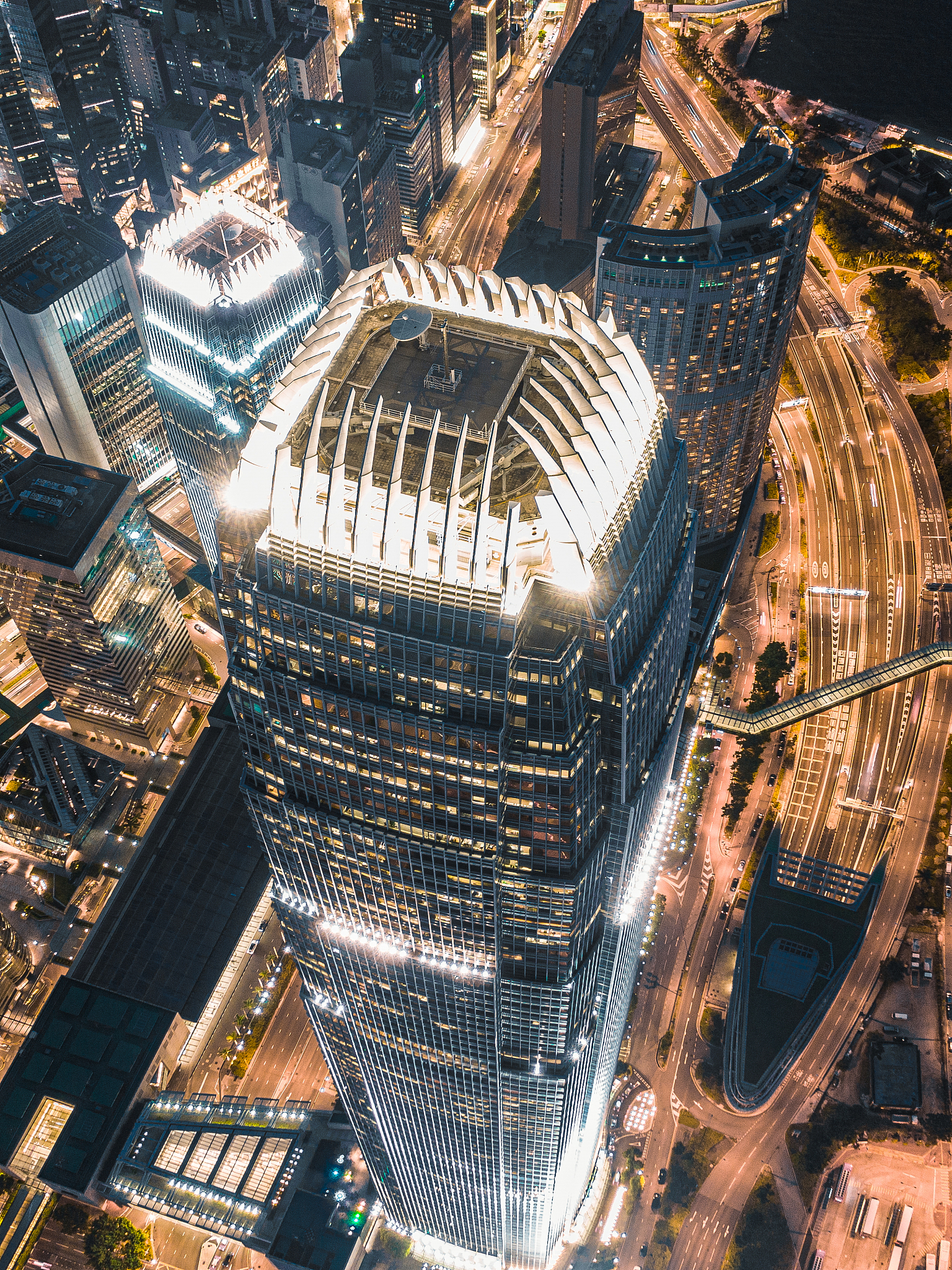 香港岛快递：位置、配送范围及重要景点