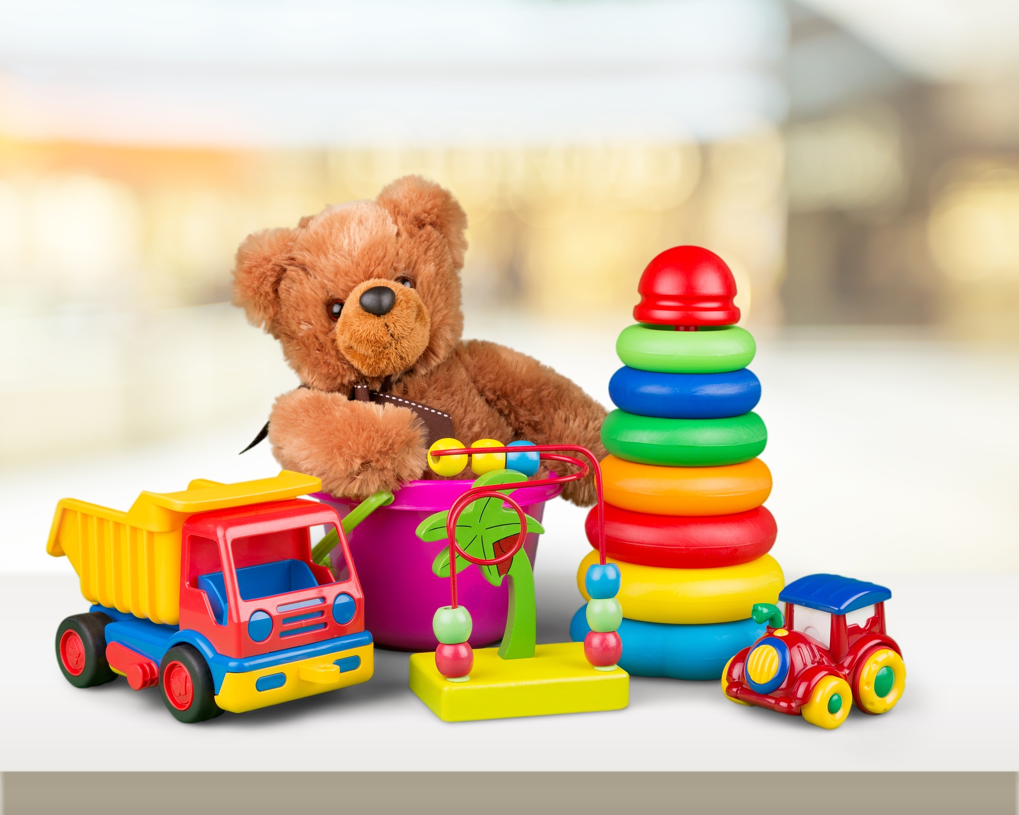 写一篇玩具电商公司简介