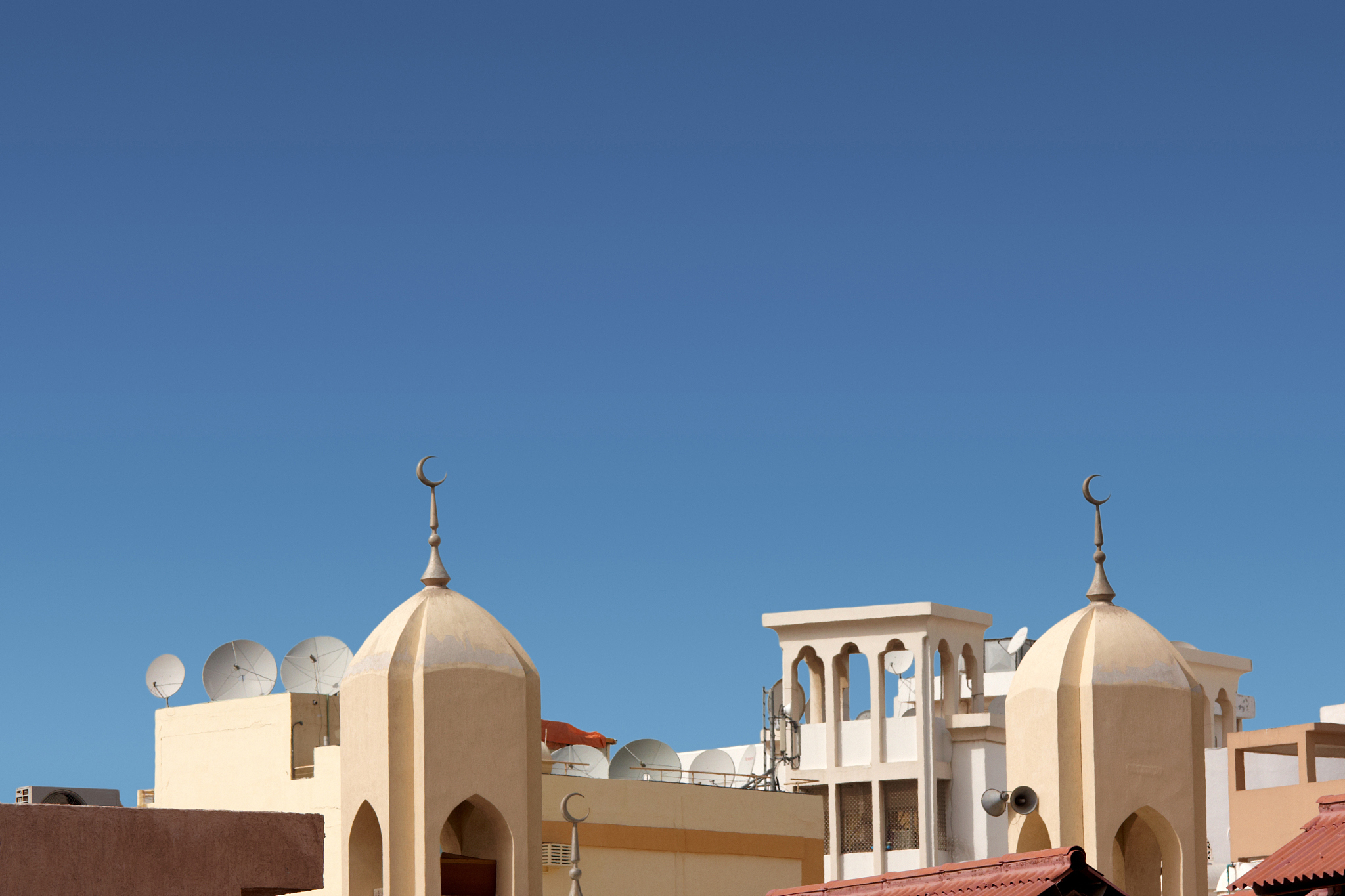 islamic architecture in deira, dubai
