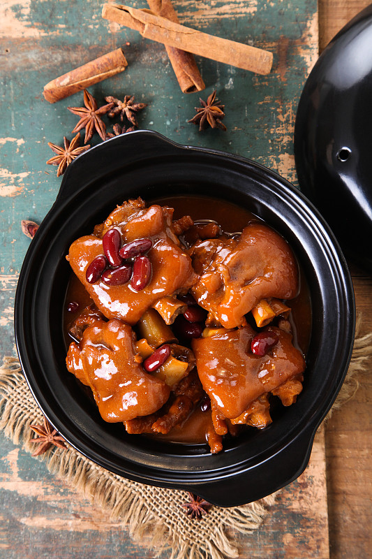 请650字博客文章主题是：怎样炖猪蹄