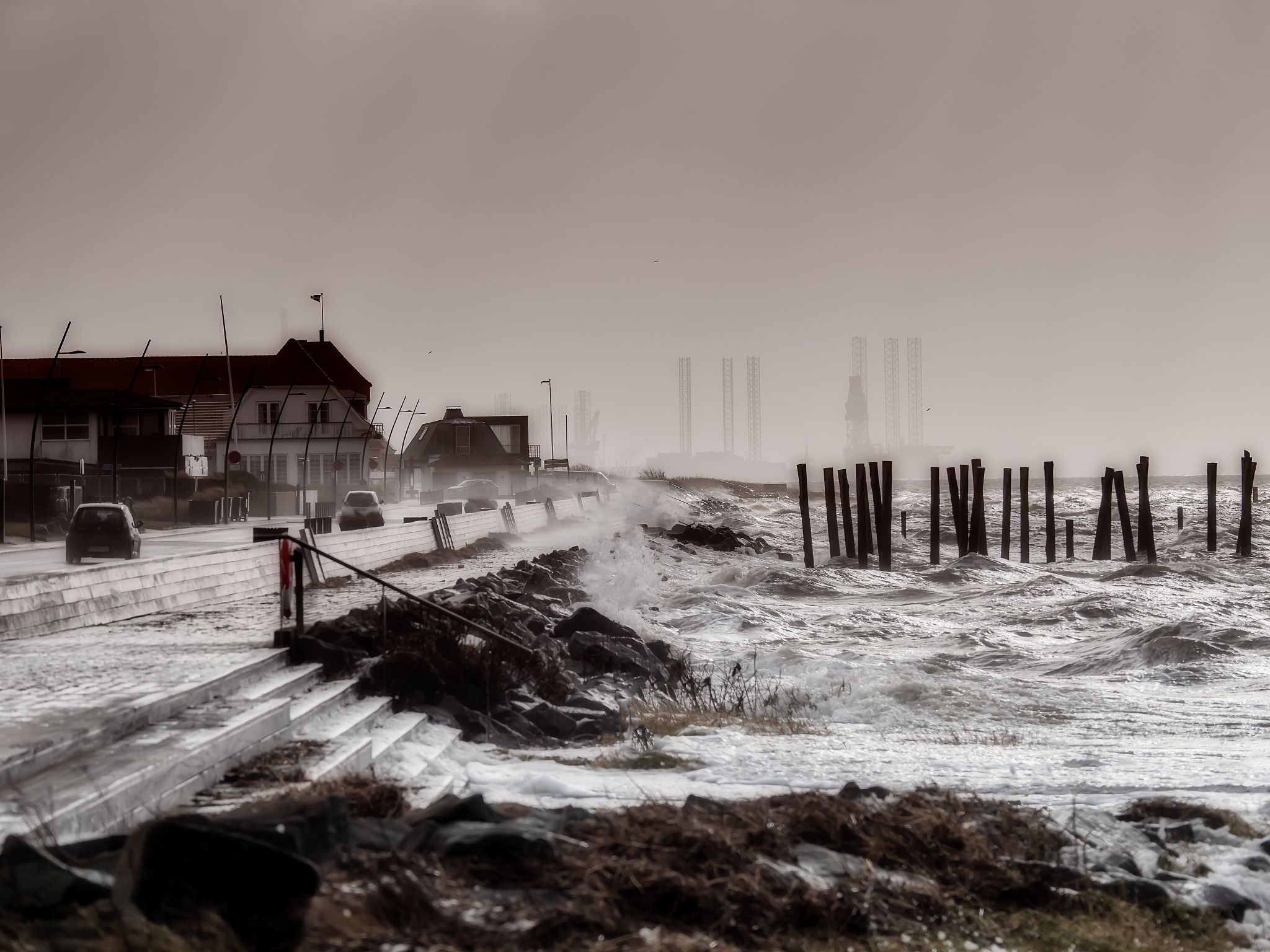 内容与形式的矛盾运动：内容真的稳定吗？