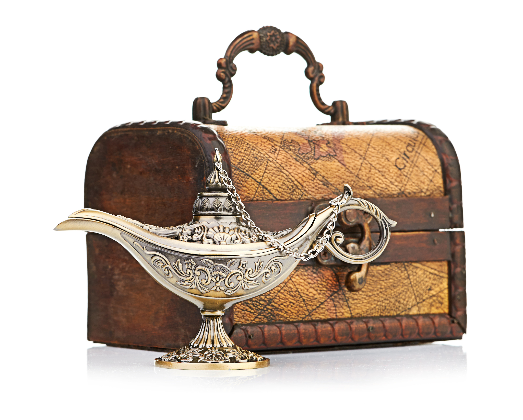 在中国你是一名情商很高的男生你送了一个包包给女生你要怎么留言。希望能让女生能喜欢收到的包包