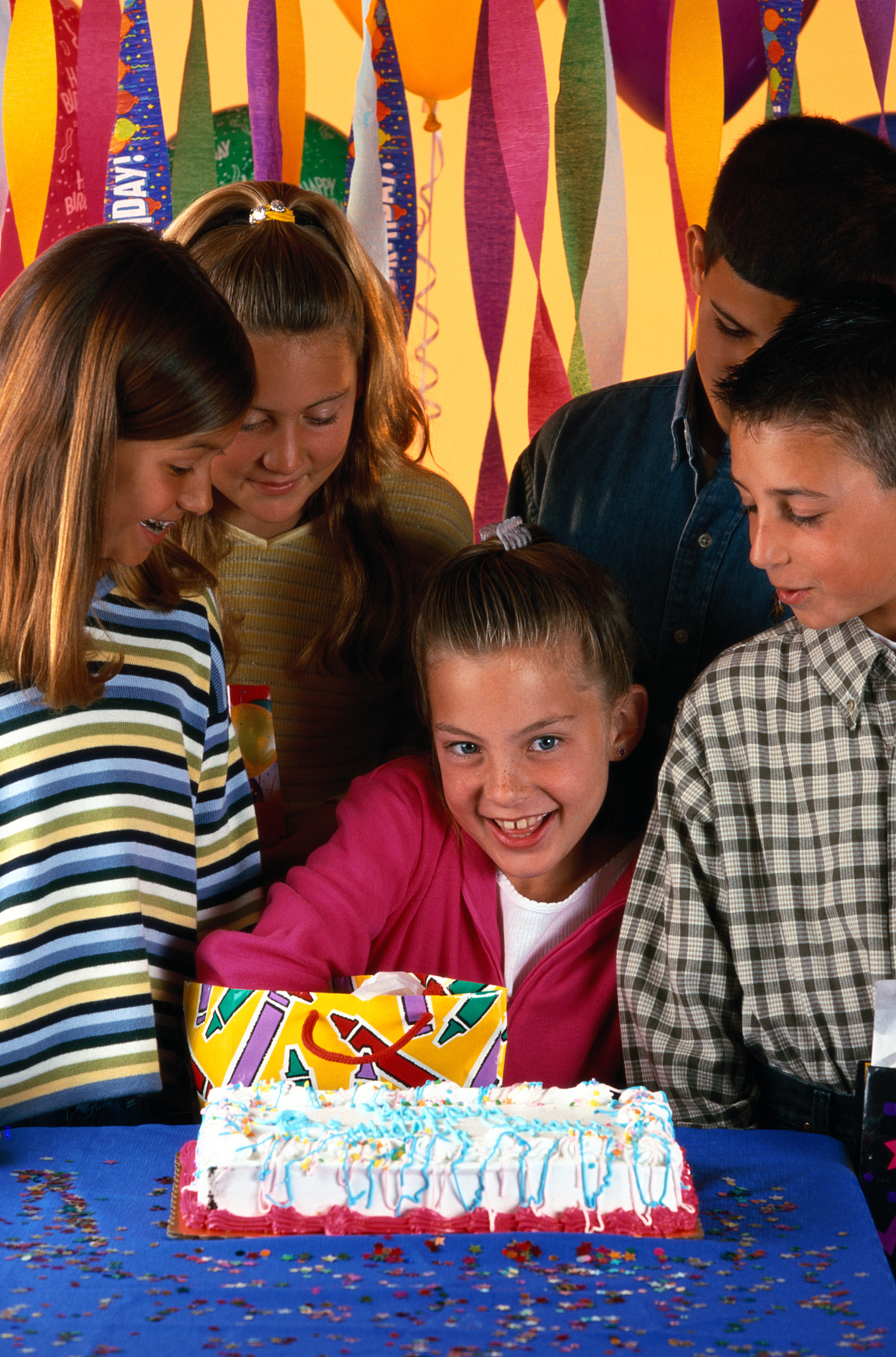 10岁女孩生日祝福语300字：祝你梦想成真，未来无限美好
