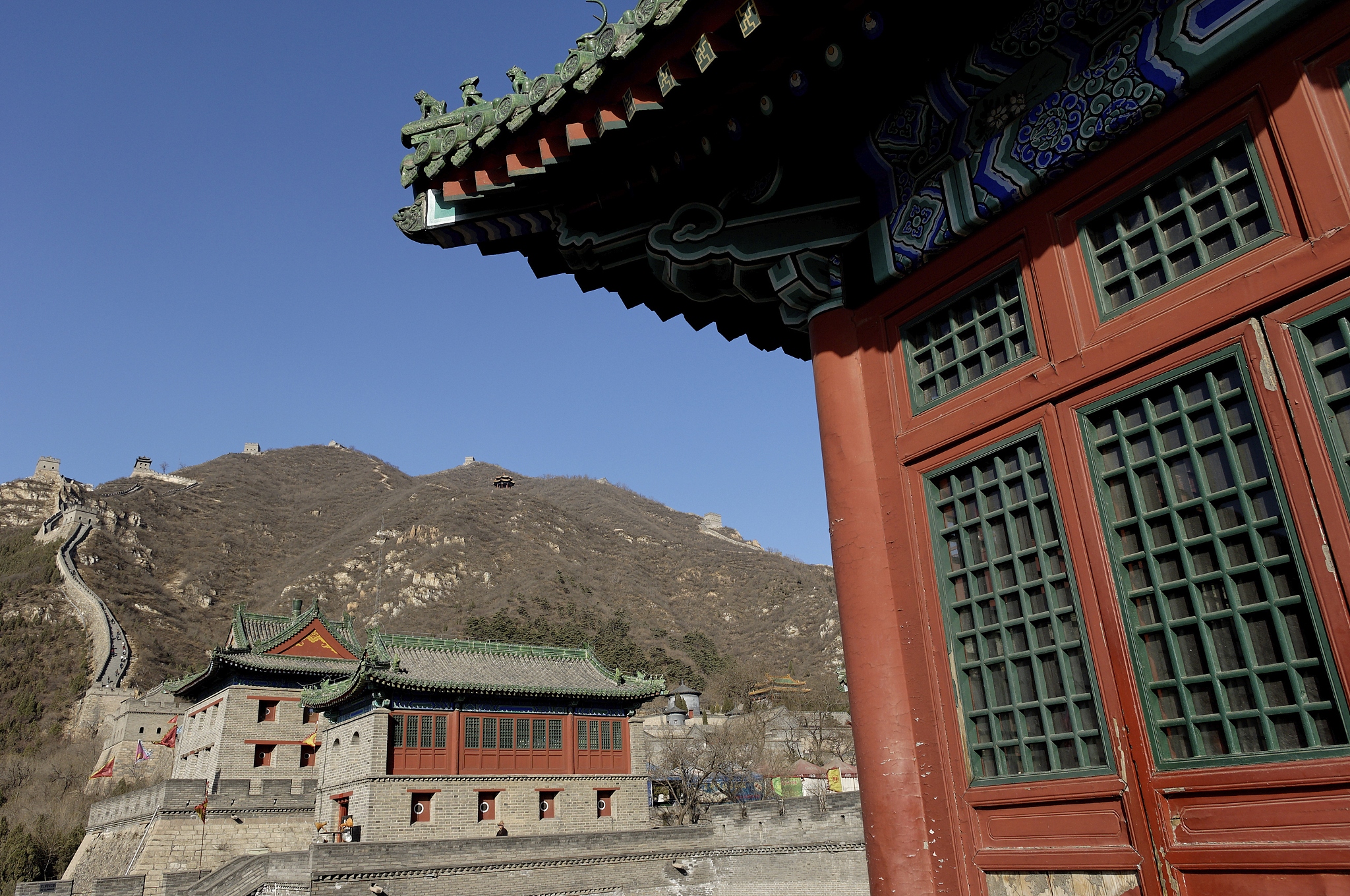 The lenth of great wall of china in miles