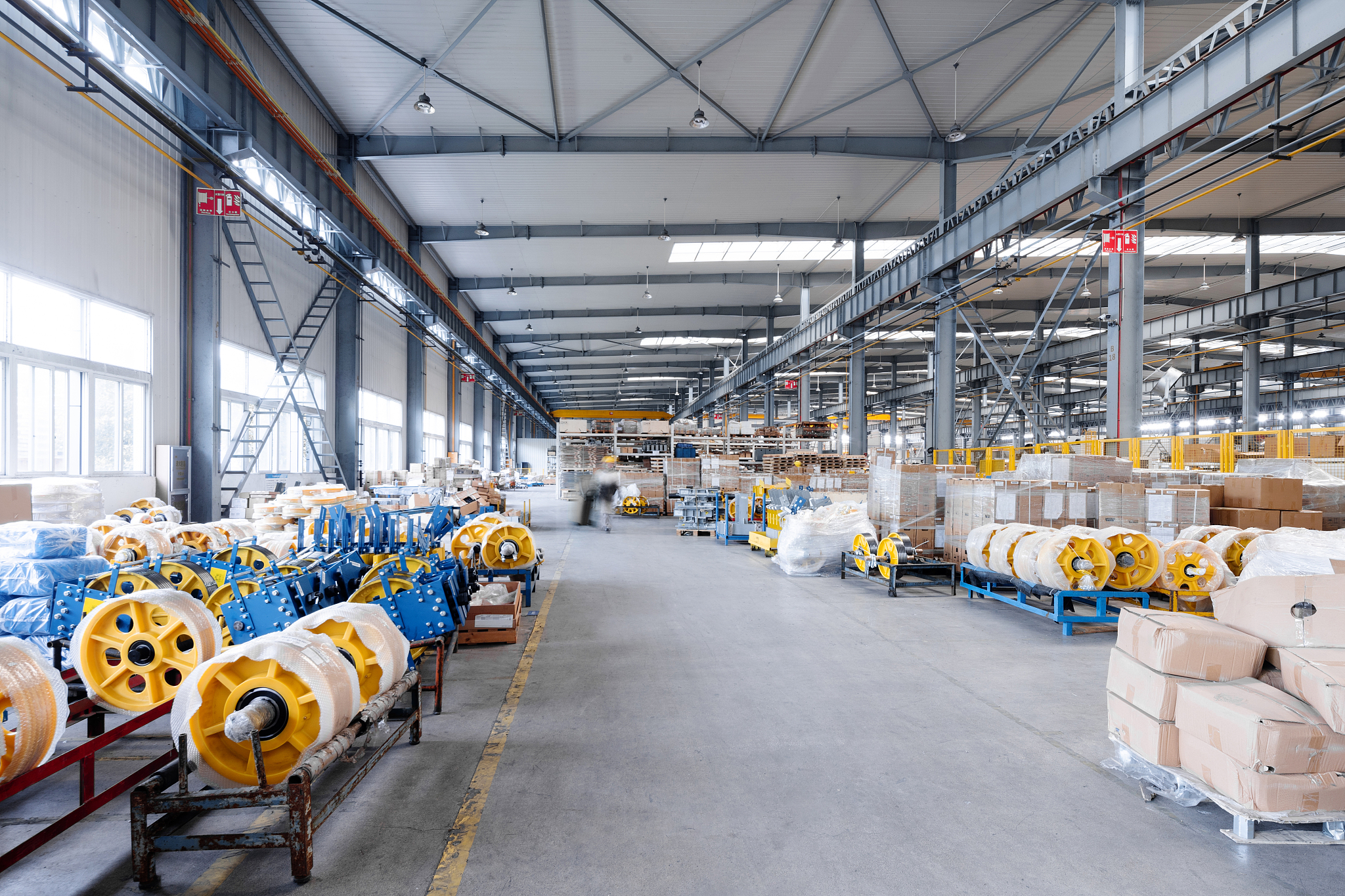 熊伟在《浅析煤炭企业仓库管理现状及发展趋势》中阐述了现阶段改善仓库管理现状的