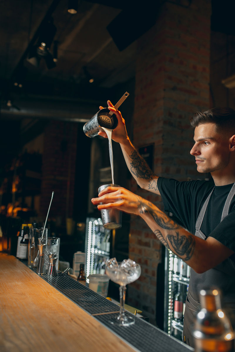 街边调酒都需要什么