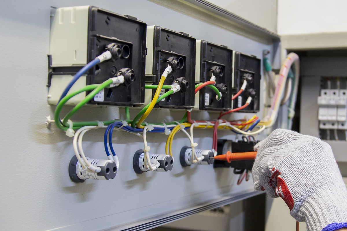 低压电器学习报告：分类、特点、应用及发展趋势