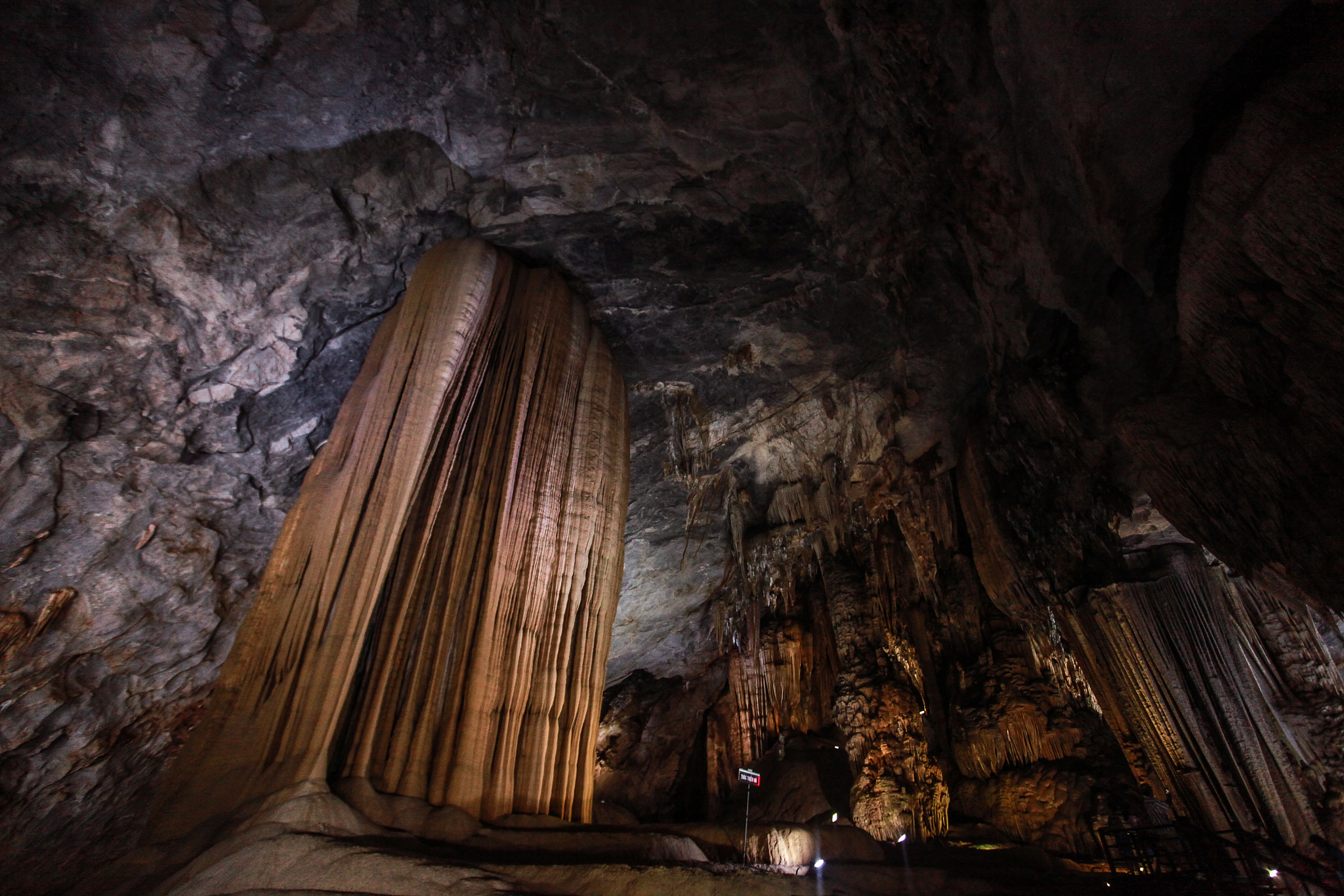 the stalactite at heaven cave in quang binh, vietnam