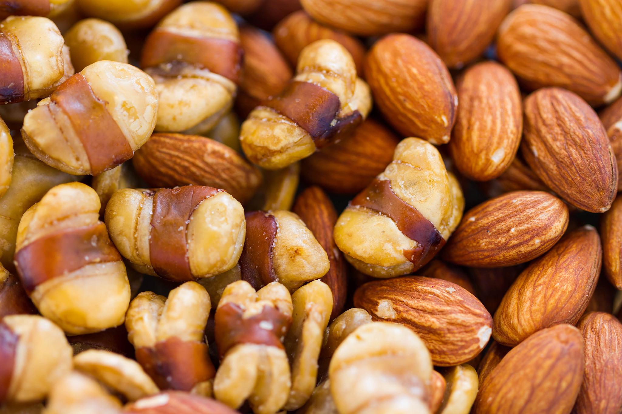 改写山河村年平均气温1400℃年降水量1000毫米有耕地1503亩林15318亩适宜种植玉米、蚕豆等农作物农民收入主要以种植业为主。