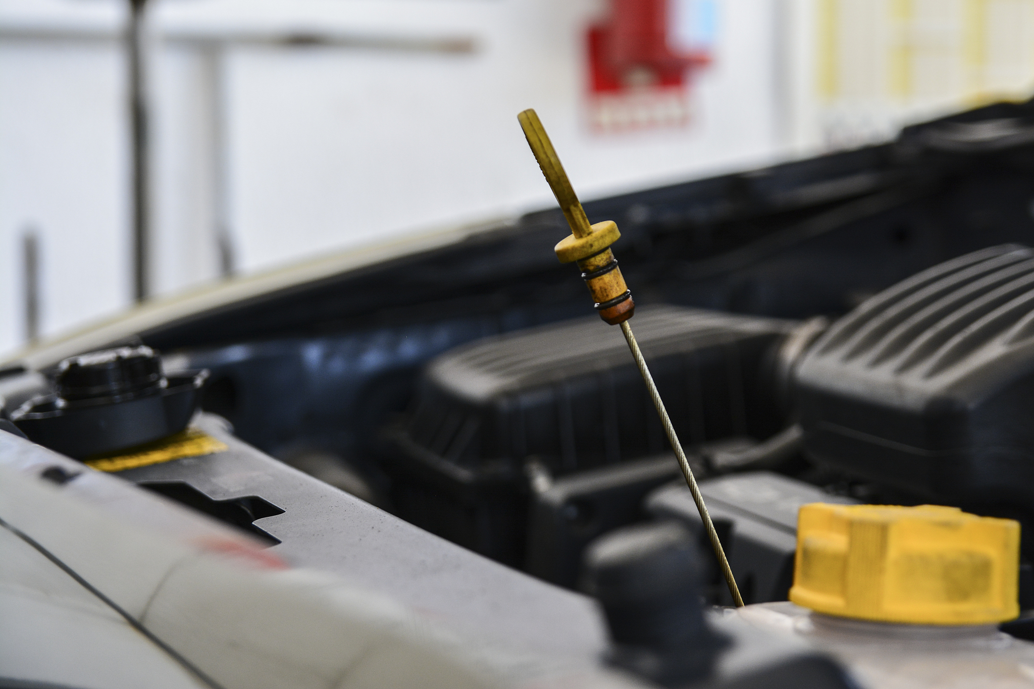 45米货车下长破挂低挡负荷重到至发动熄火这要怎么立即处理呢