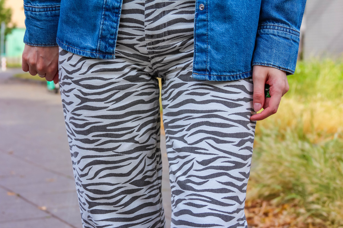 Stylish & Comfy: Women's Summer Casual Loose Cotton and Linen Capris Pants