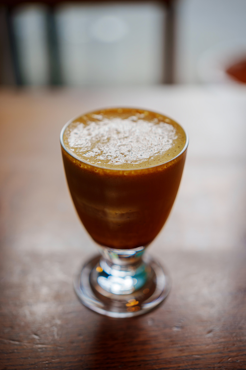 Dirty咖啡大口喝的秘密：混合口感、提神醒脑、快速享受