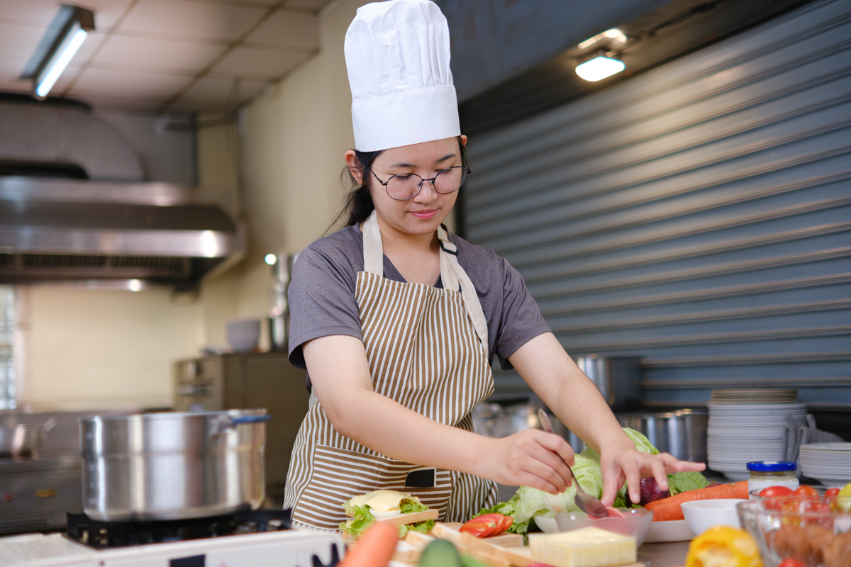写一个求职信息 上门厨师工作职责