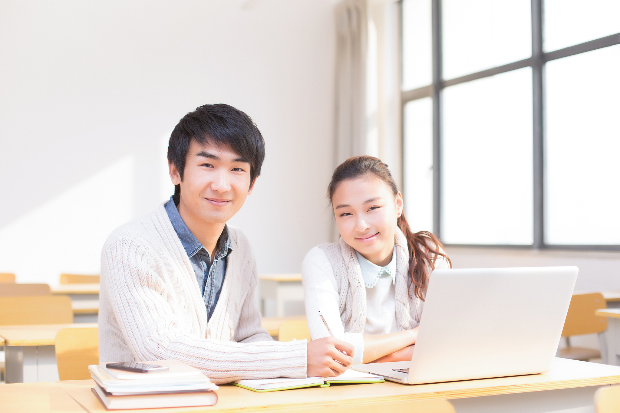 初中生选择计算机学校：前途与注意事项