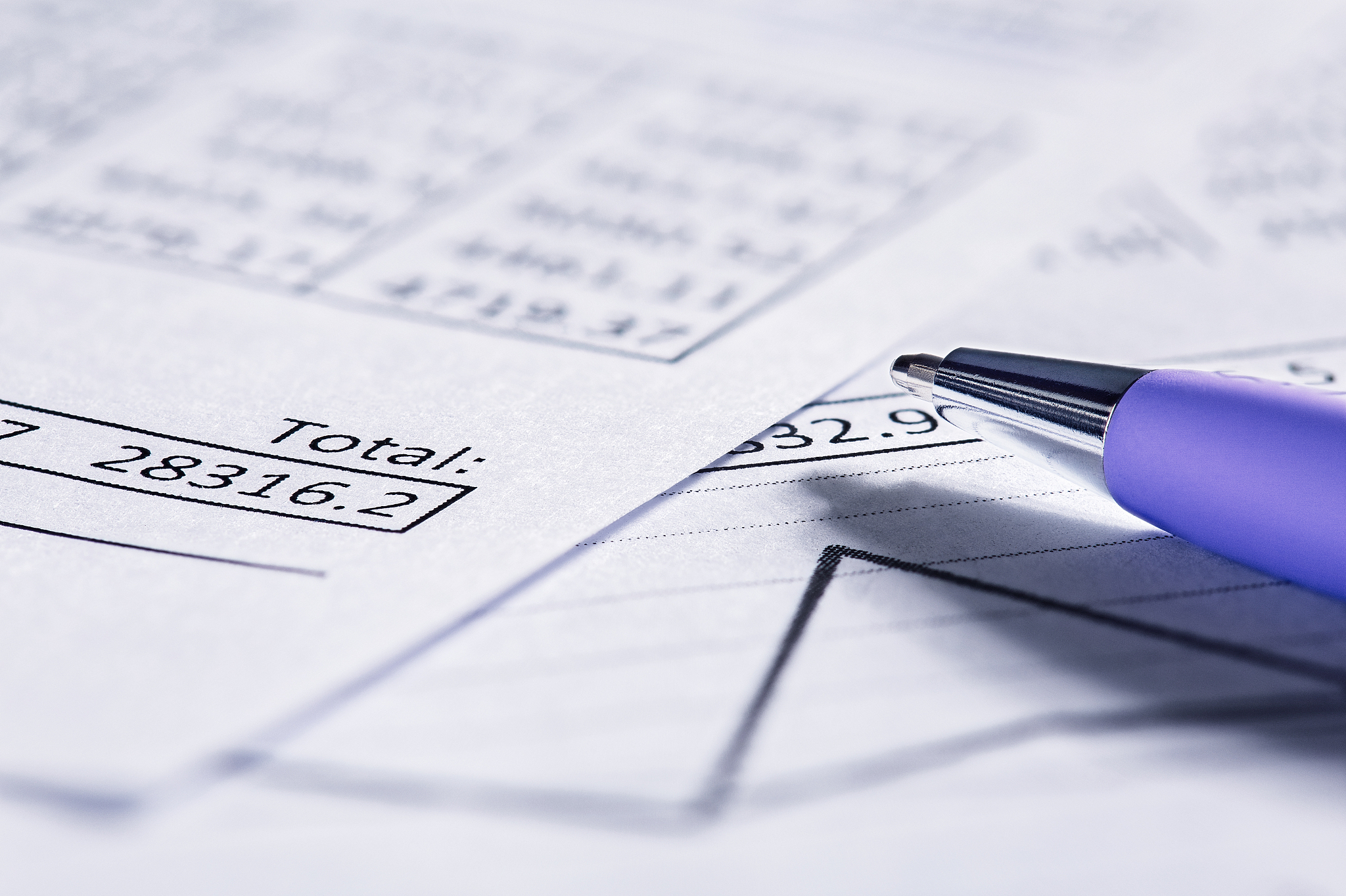 公司内部审计工作报告 - 发现问题及改进建议