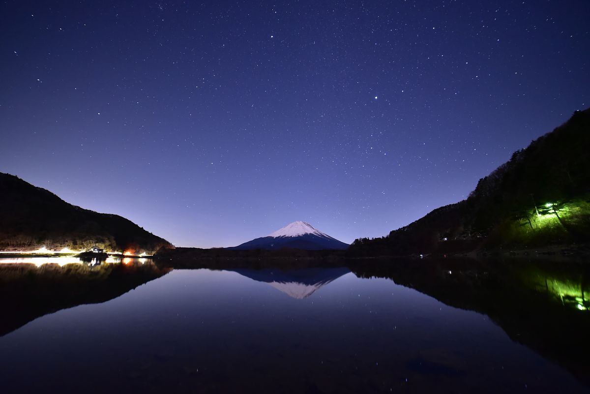 星际突袭手游 - 最新版本更新内容及精彩游戏攻略