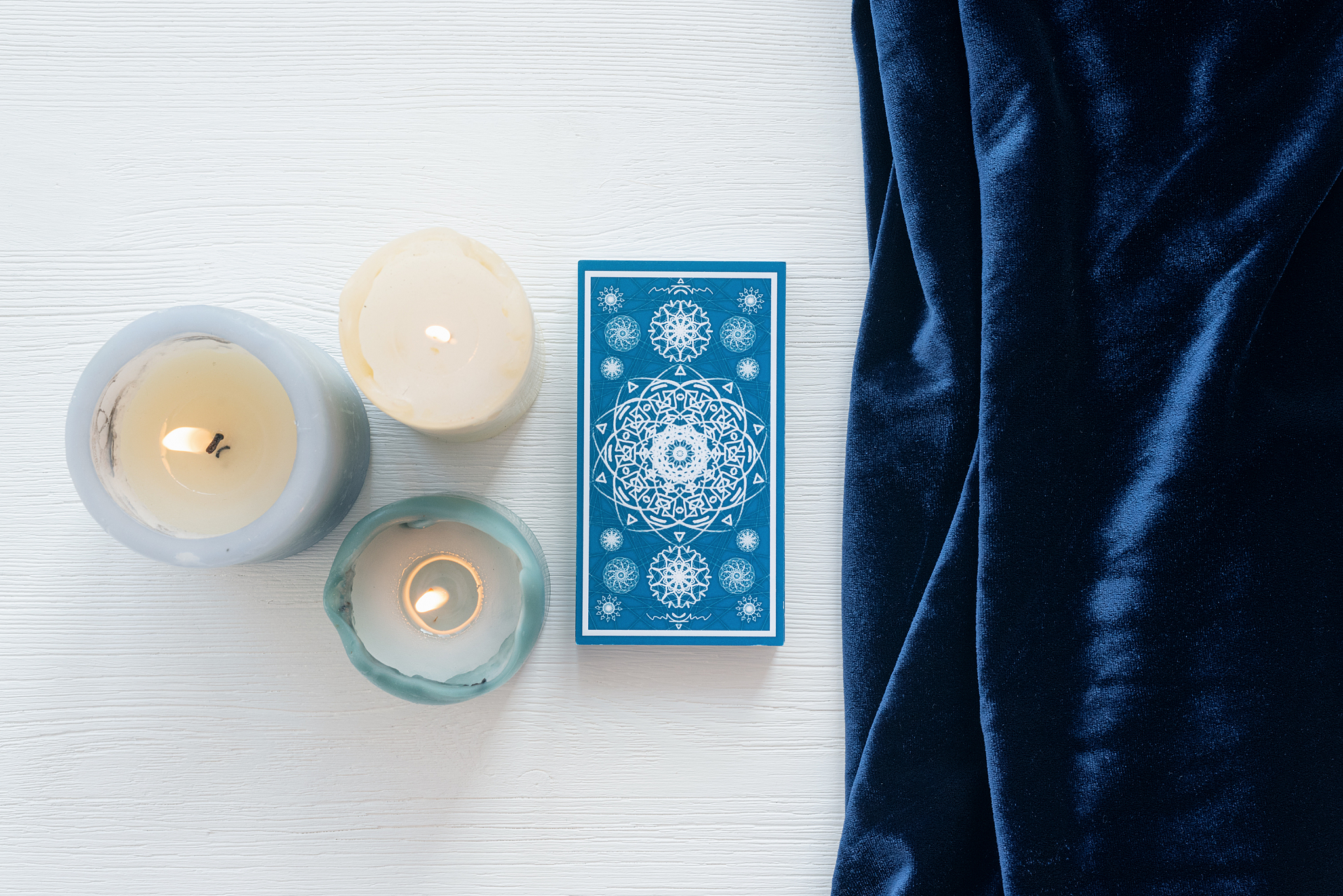 塔罗牌解读：她对你的想法 - 圣杯六