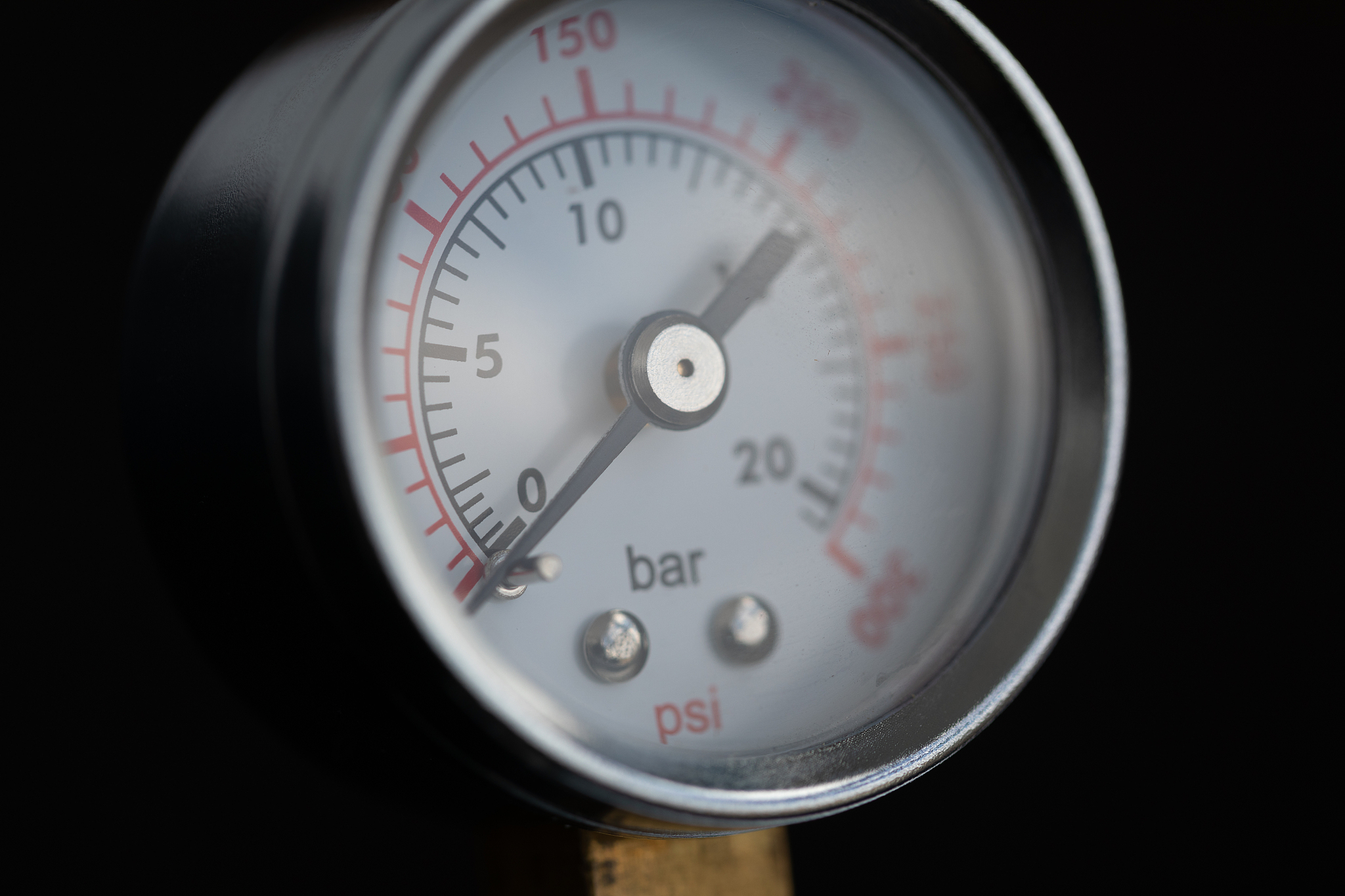 round device for pressure measurement. dial gauge. pressure gaug