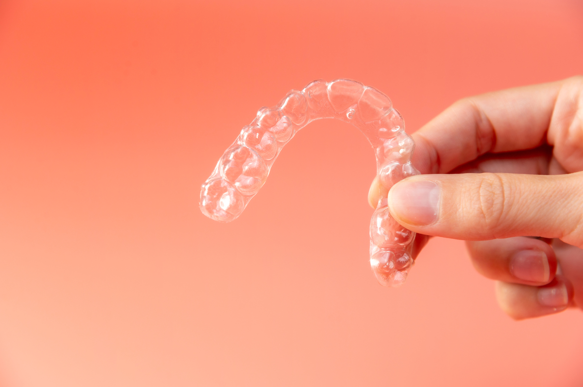 牙齿不齐拥挤怎么办？4种解决方案助你拥有整齐牙齿