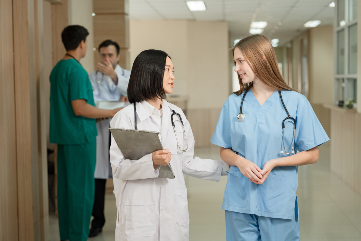 女生学医学检验专业好吗？优势分析