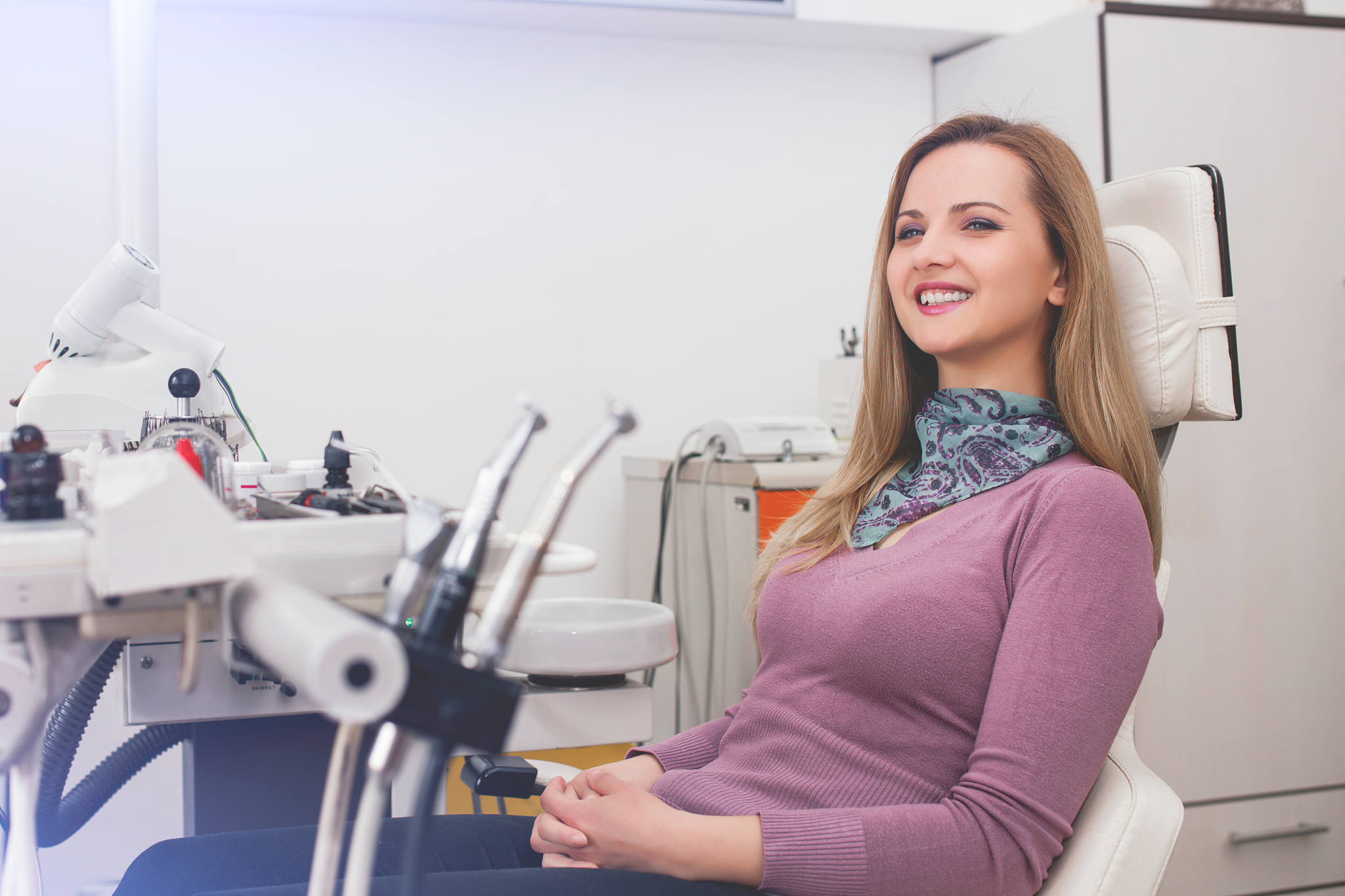 Write a detailed article on Dental Implants in 3 days in Dubai1 What are dental implants and why are they needed2 The traditional process for dental implants3 The benefits of immediate load implants4