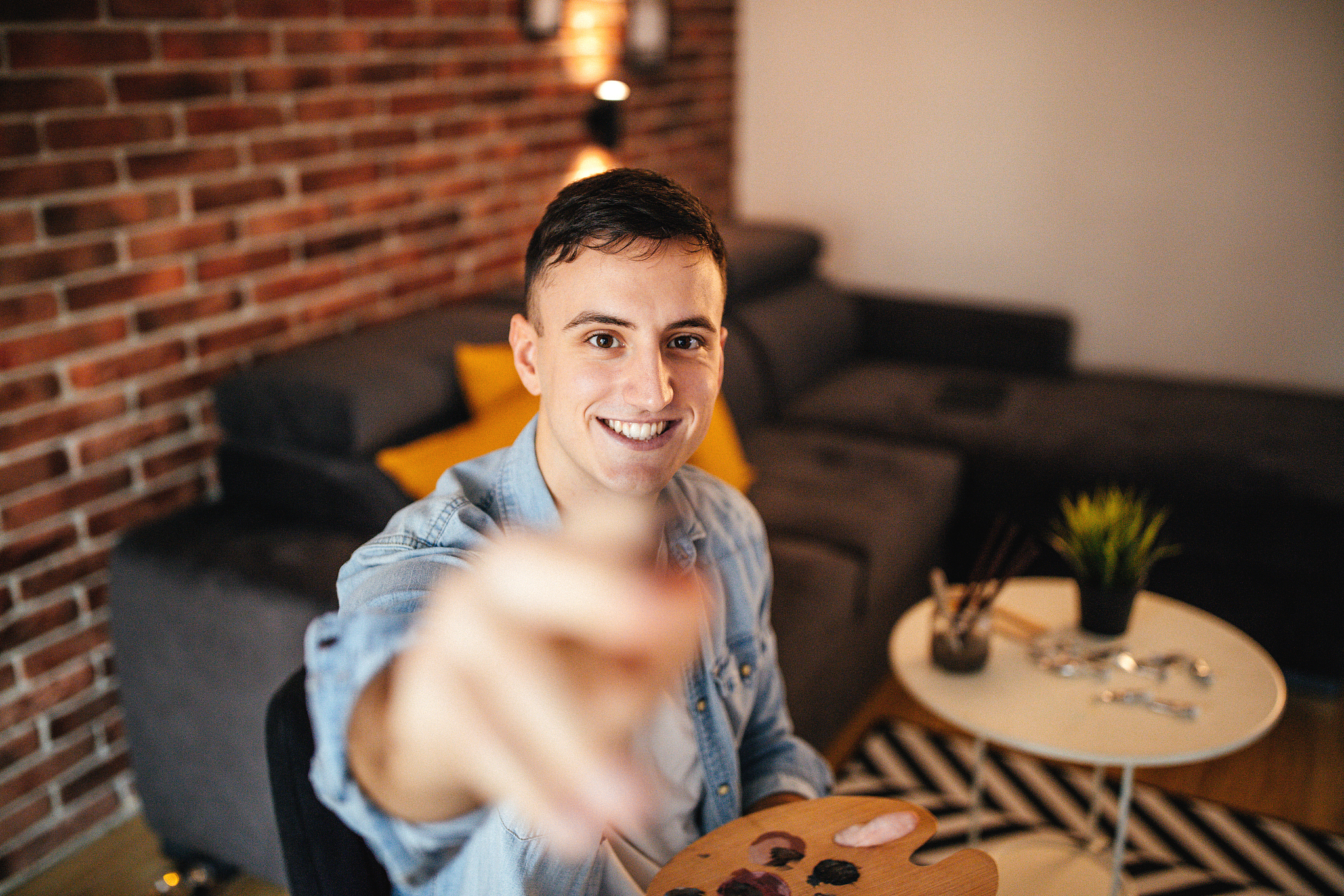 美术生大学四年花费高吗 前景怎么样