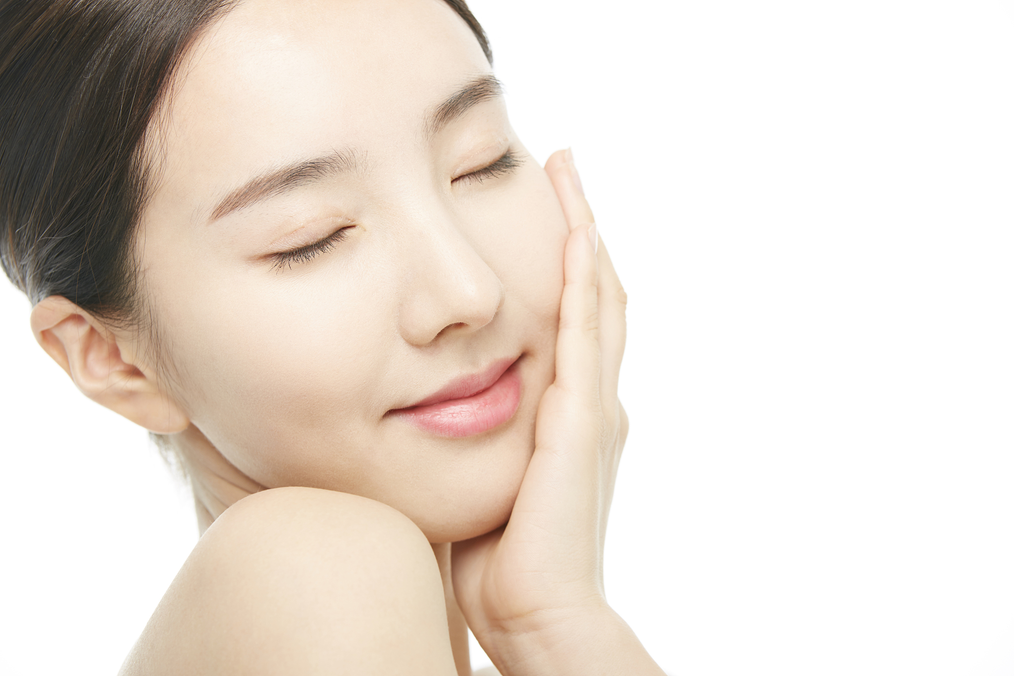 黄皮女生美腿秘诀：如何让腿部变白？