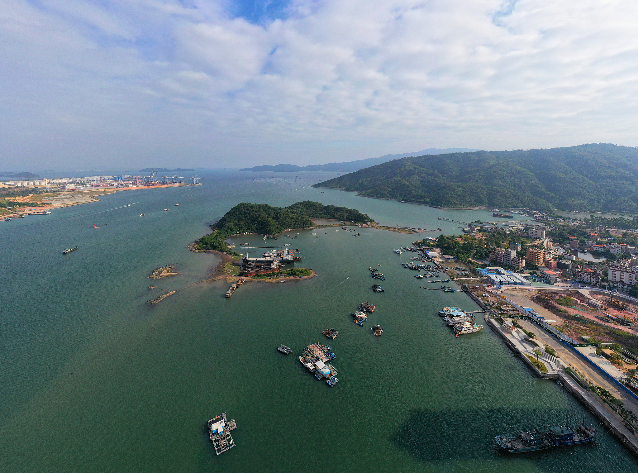 惠州市教育局：惠州教育事业的领导者