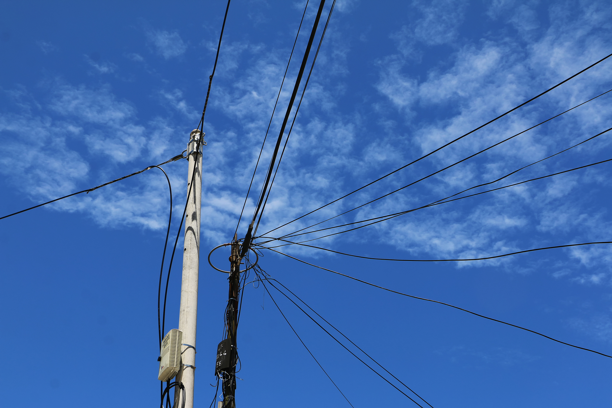 写一段高速公路在建通信工程项目风险识别评价调查的问卷调查引导语300字