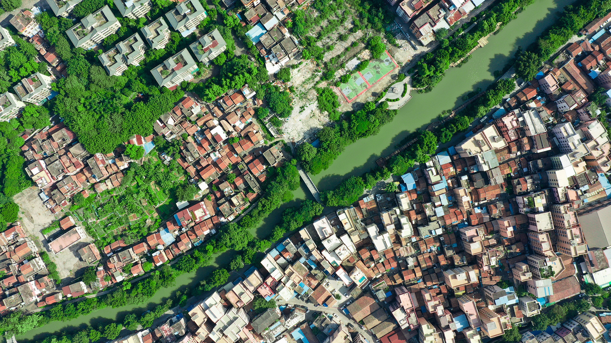 江门长堤历史文化街区活化利用：模式、途径与策略