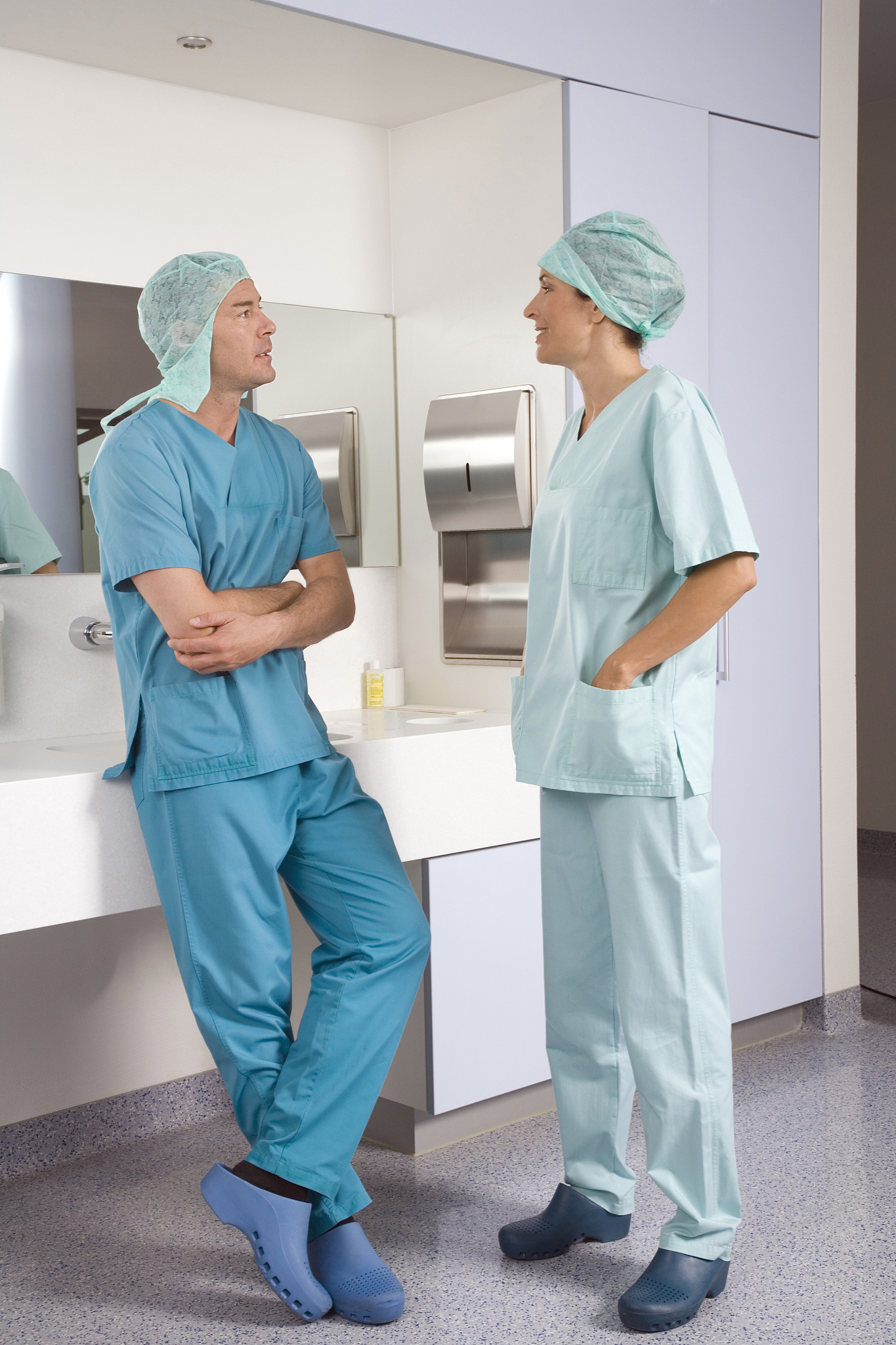 手术裤：医护人员必备，舒适安全，助您安心手术