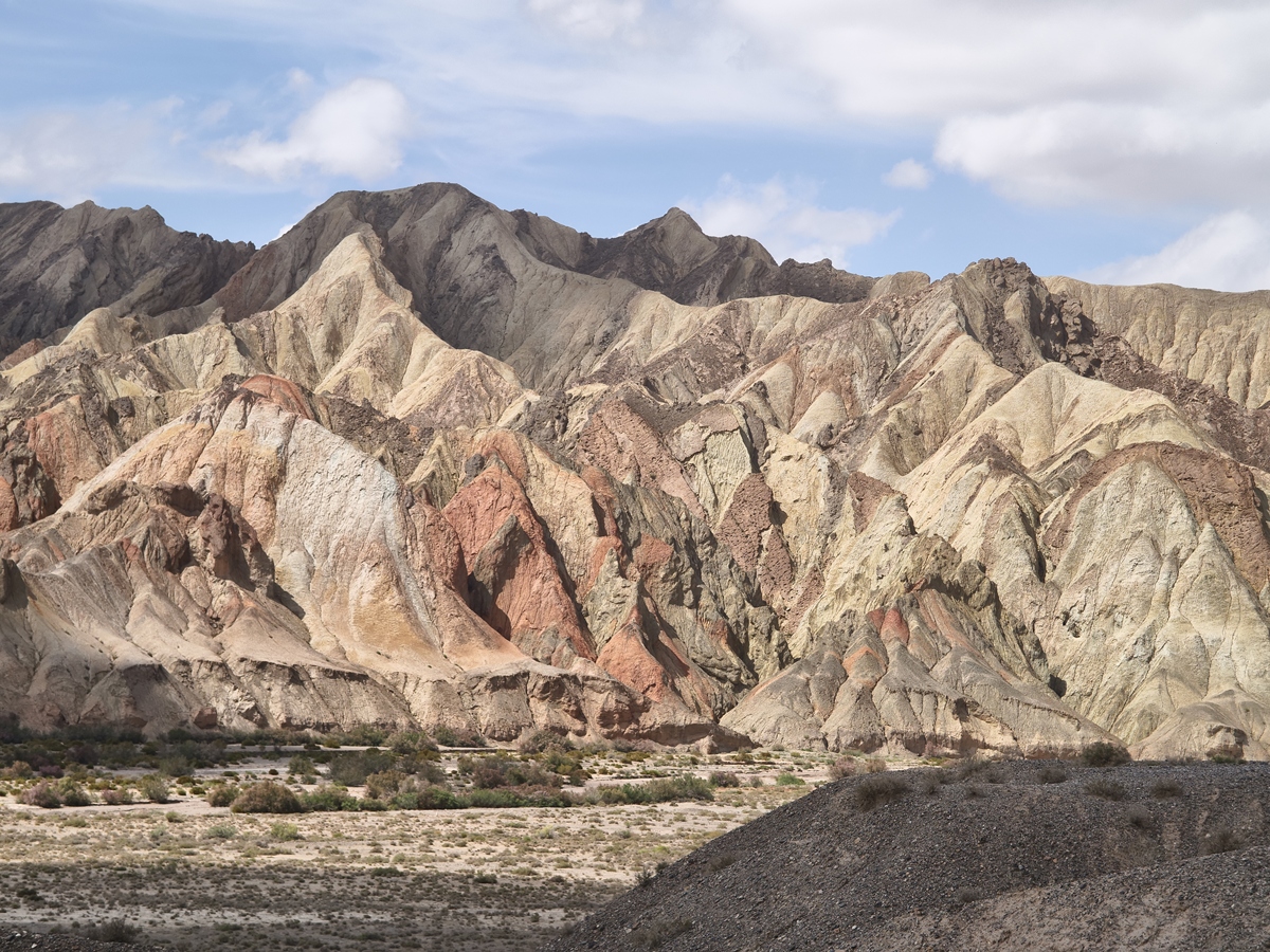 玉门市名字由来：探秘丝路关隘与祁连山脉的传奇