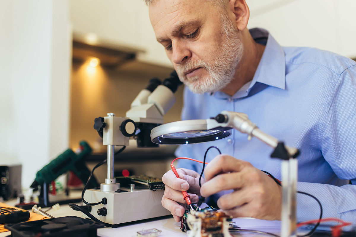 贵阳新城职业学校五年制大专招生简章：培养高素质技术人才