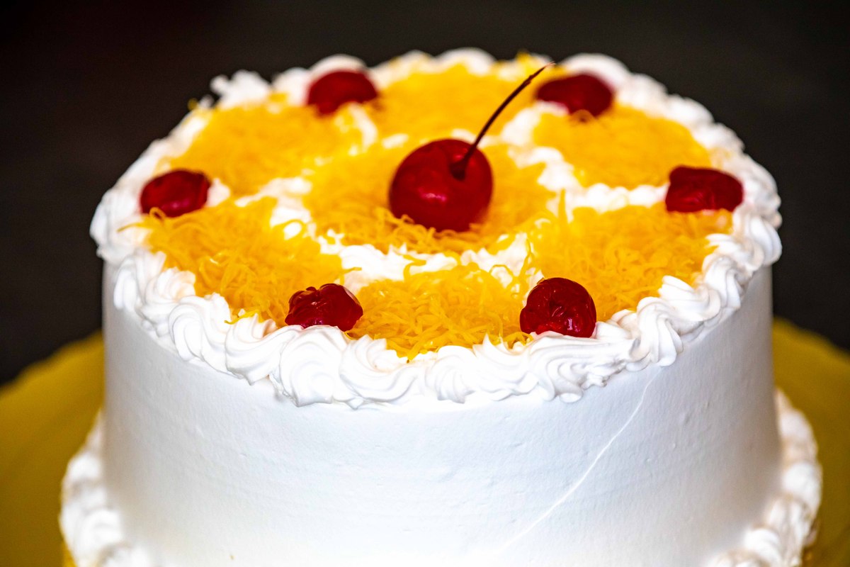 在乡镇开了个蛋糕店请写一篇营销文案