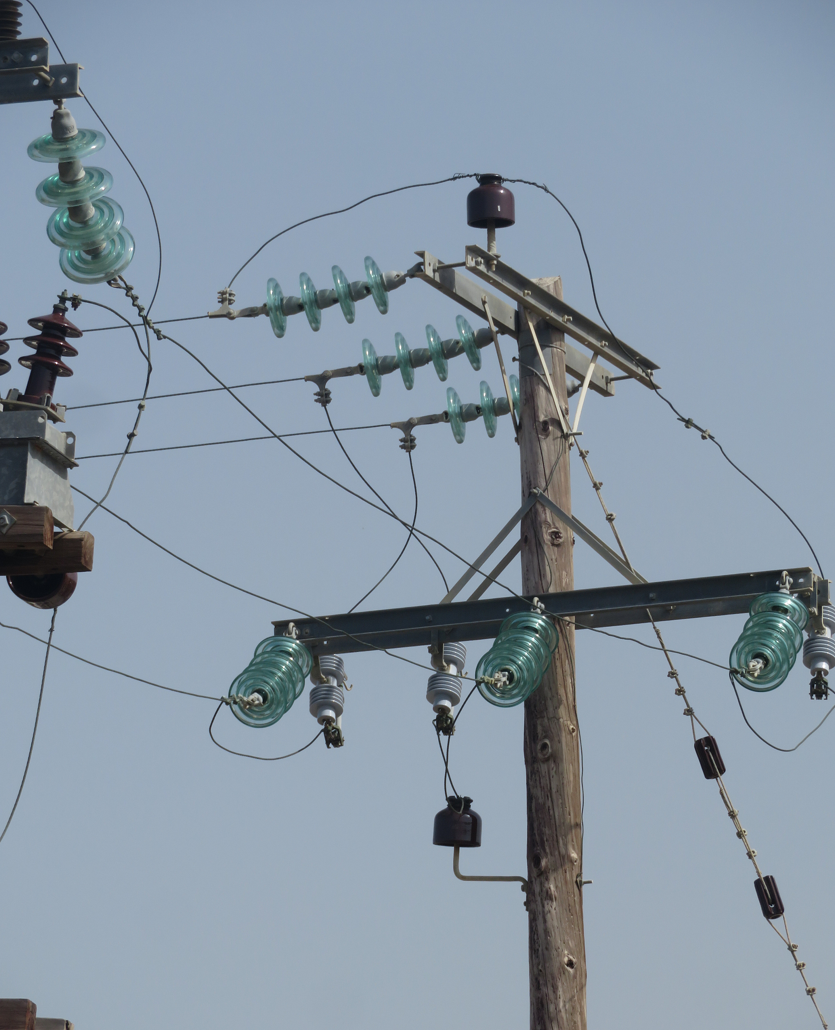318 和 317 电缆区别：直径、芯数和用途详解