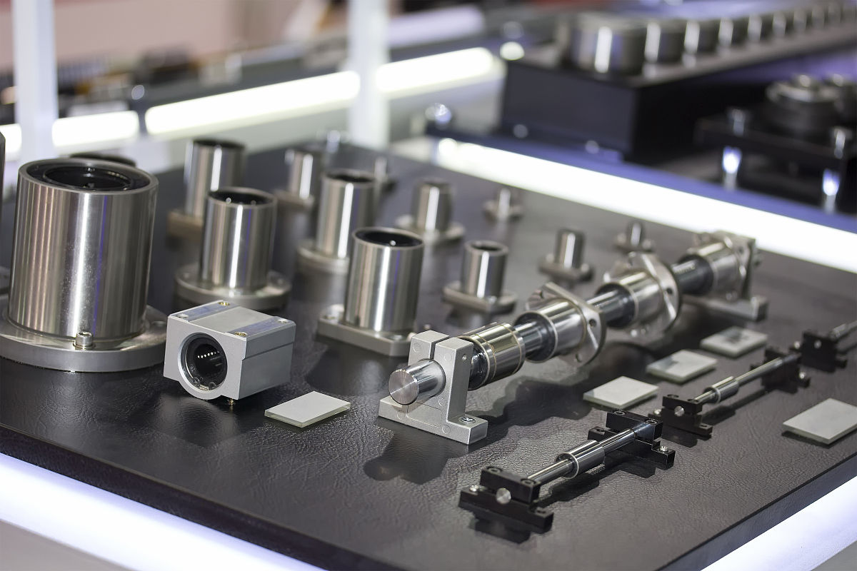 直线导轨直线轴承和衬套哪个好