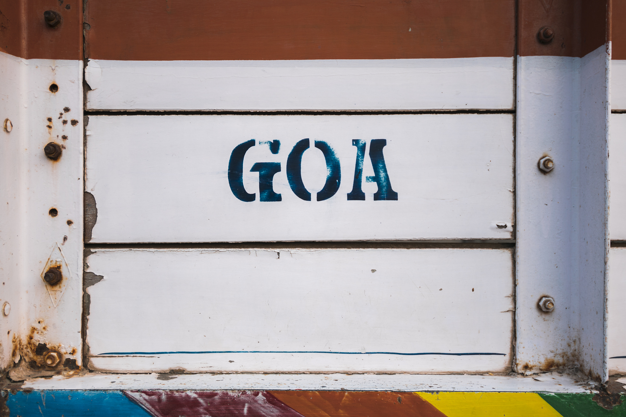 5、在采购过程中准确描述所需产品以确保采购质量以下描述正确的方法有：A：多角度描述B：给出不同的规格C：规格描述D：市场等级描述E：颜色描述
