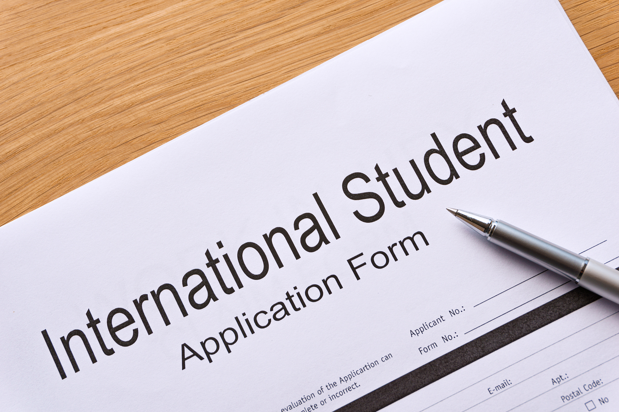 留学申请服务：从评估到录取，全程专业定制化服务