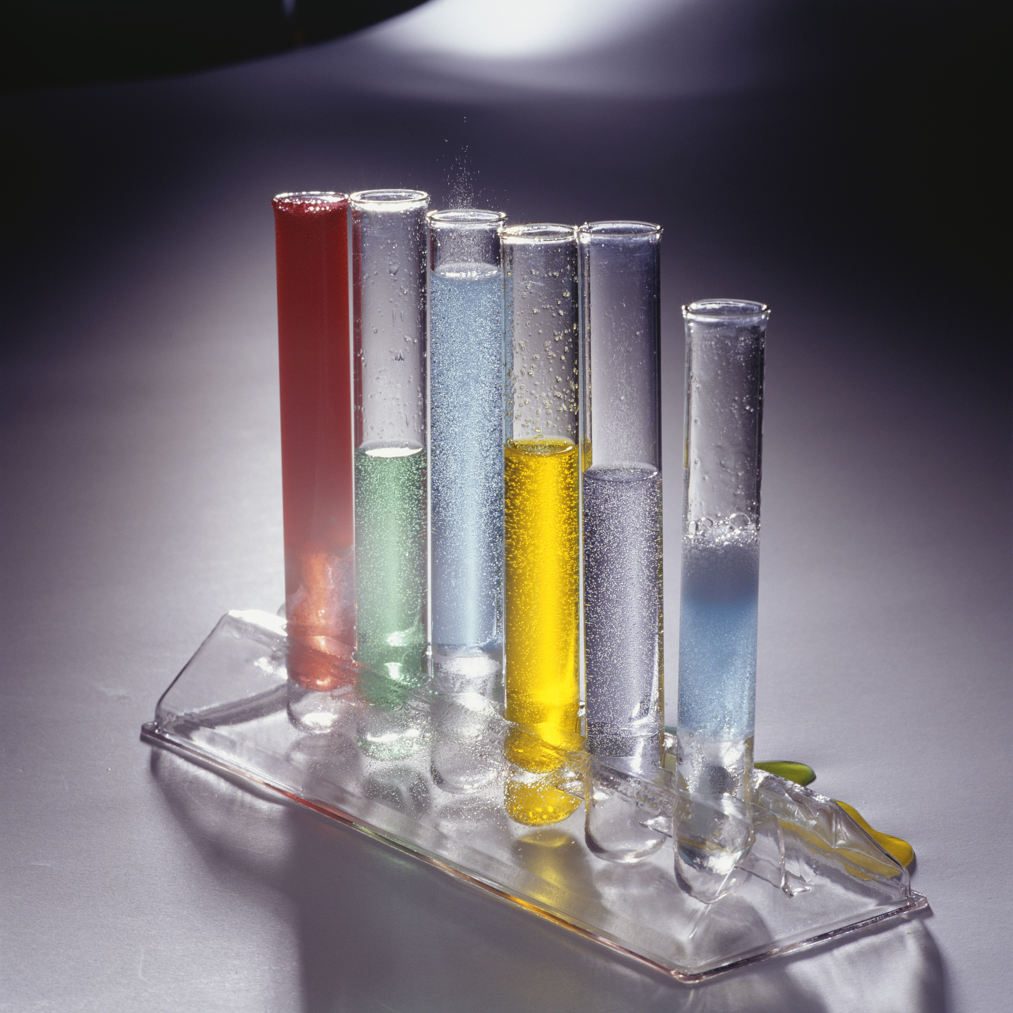 氢氟酸属于强酸