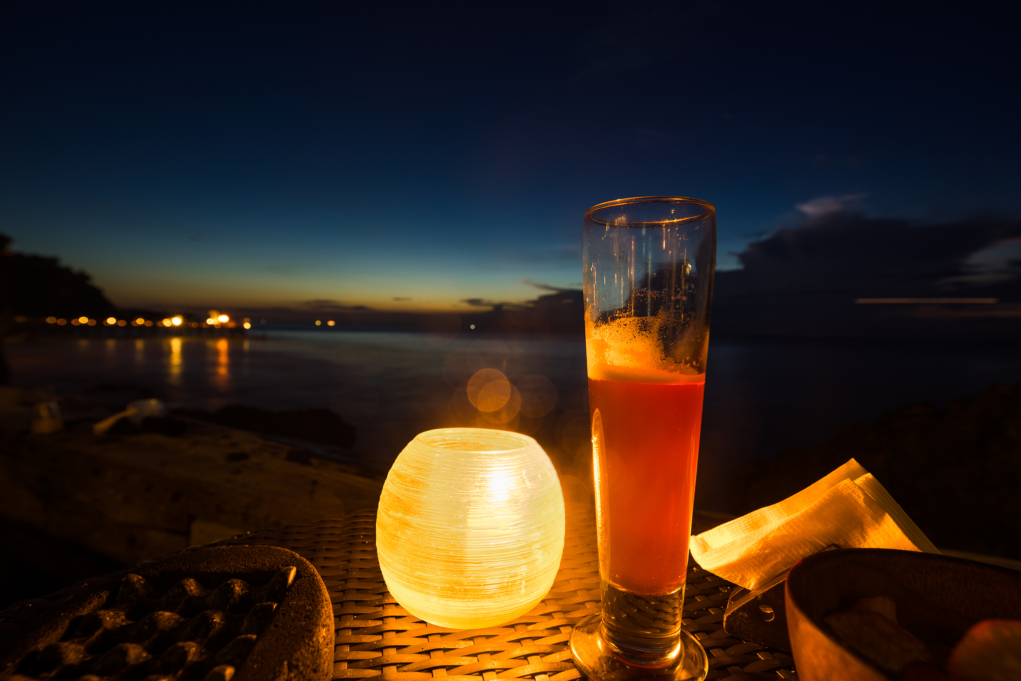 黄昏时分鸡尾酒：以夕阳为灵感的清新之选