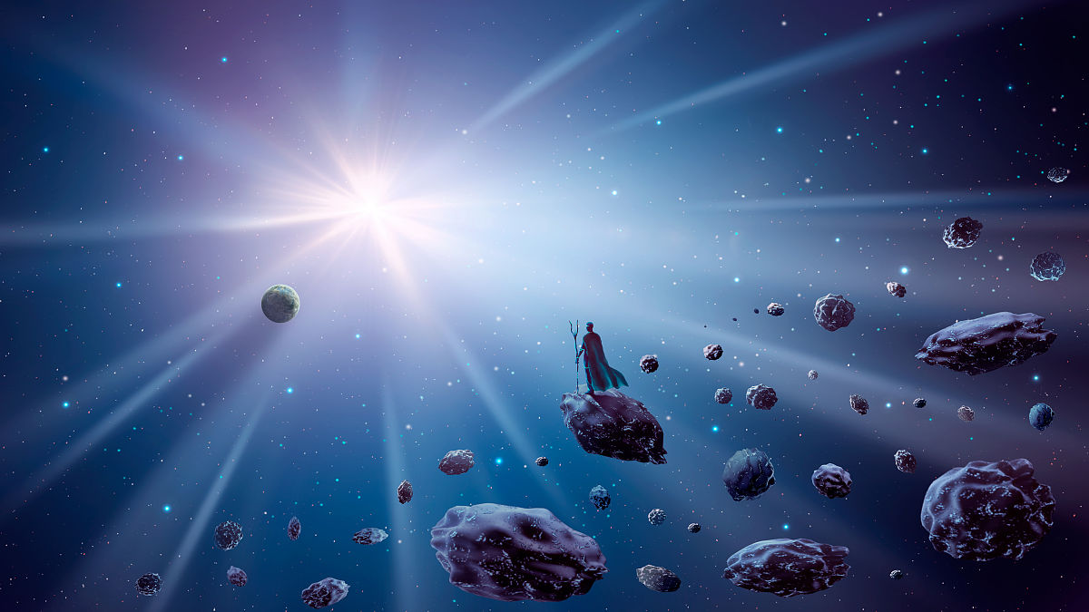 魔术师站在小行星带上,飞着行星,星星和太阳.幻想数字绘画插图,背景