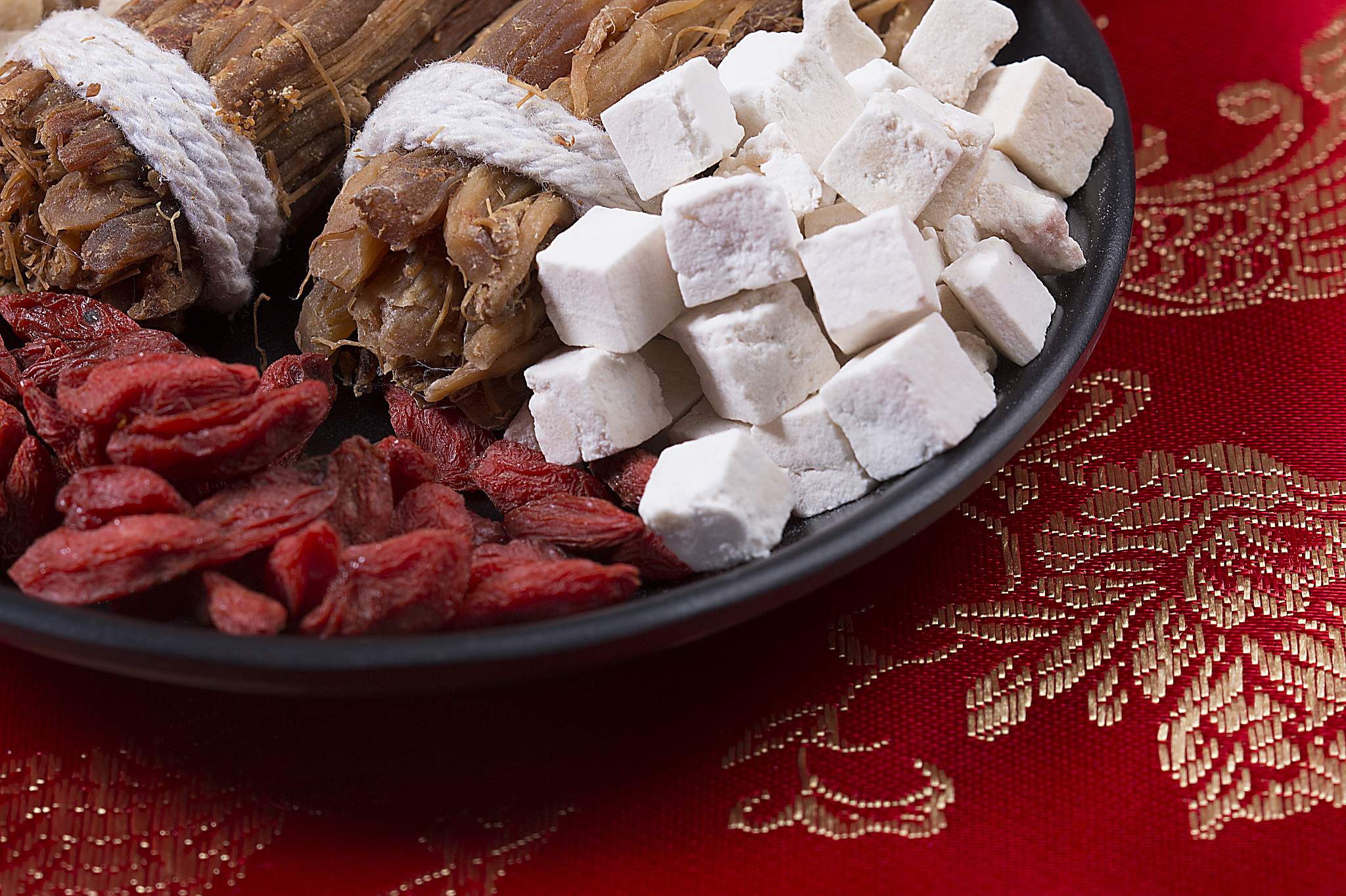 土茯苓除湿汤的功效、制作及注意事项