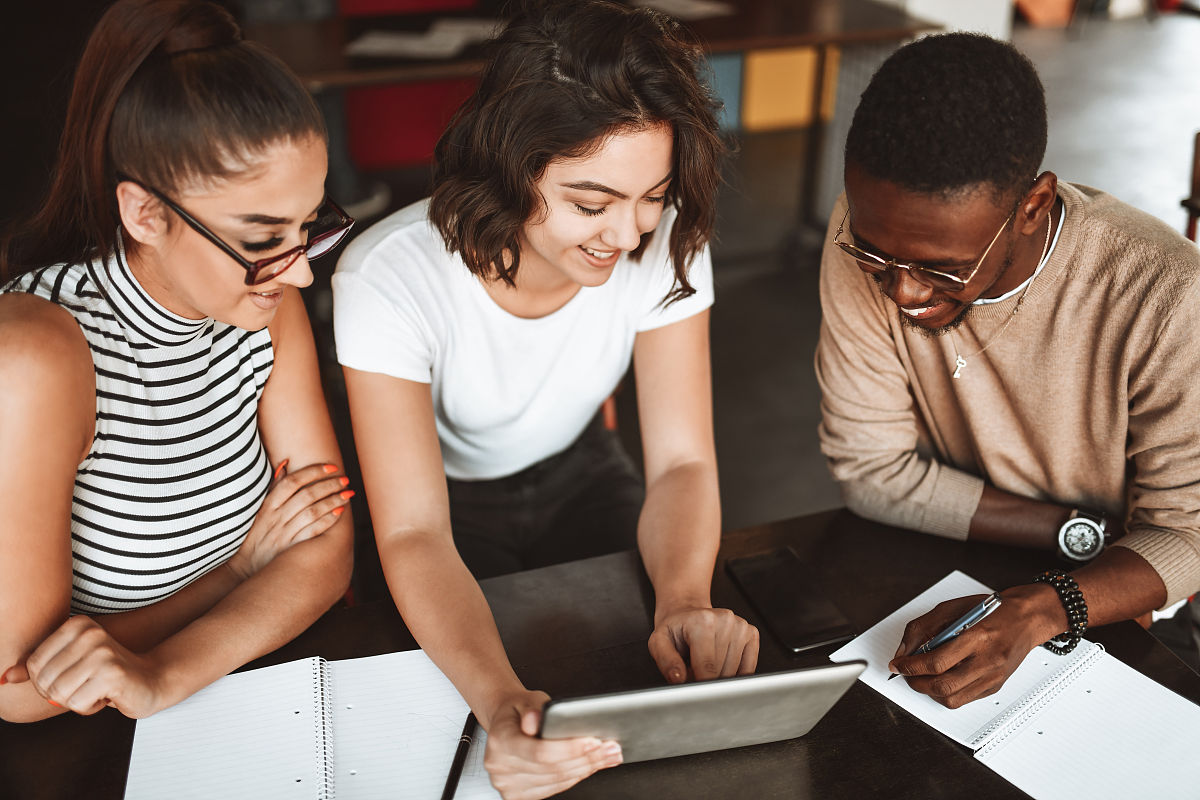 东北天球坐标系 (Northeast Coordinate System) 在 SCI 论文中的应用