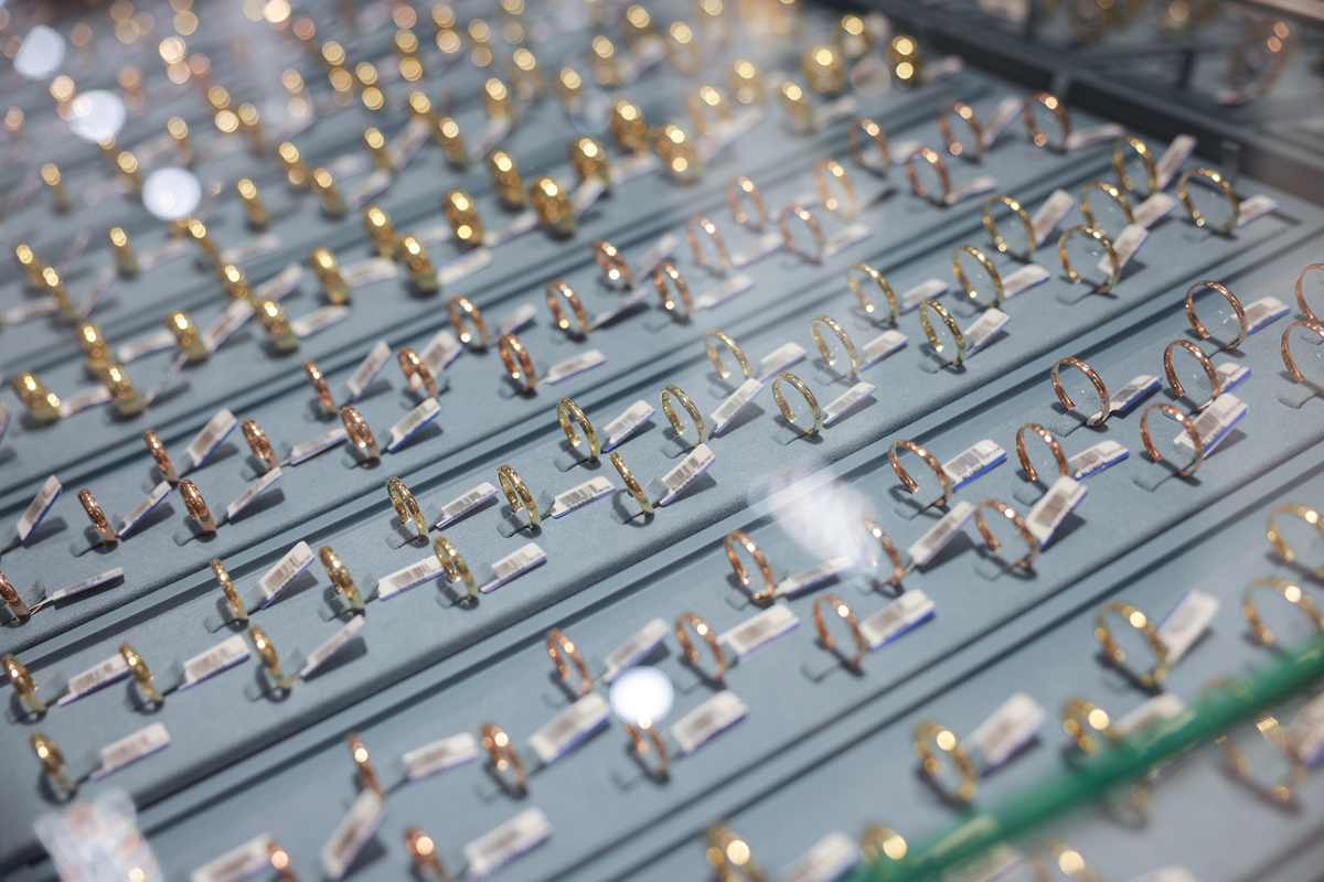 锌电积阴极板：材质、表面处理及作用