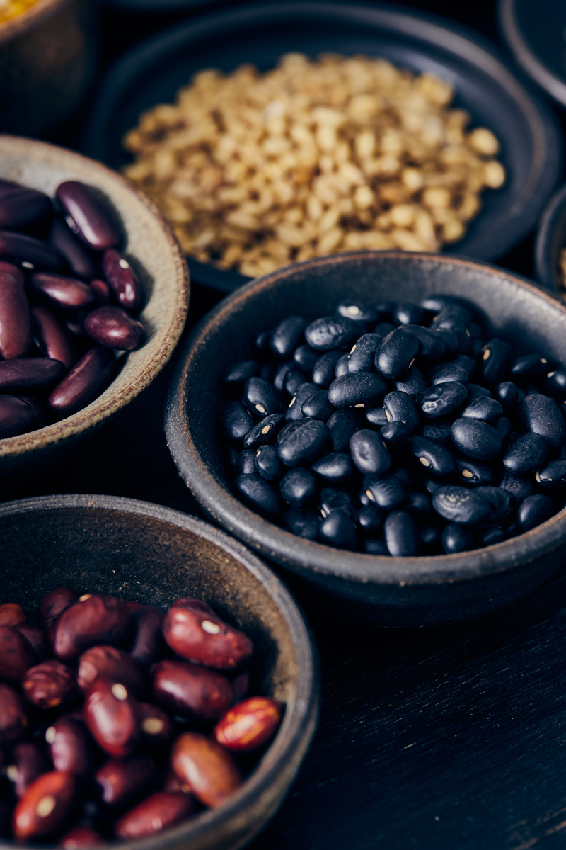 黑芝麻核桃黑豆浆的做法_黑芝麻核桃黑豆浆怎么做