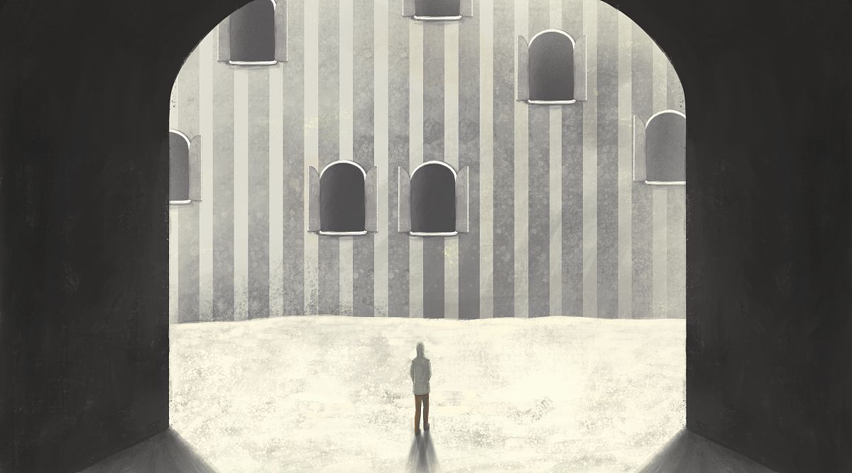 狭小空间的无限可能：独处与创造的诗意