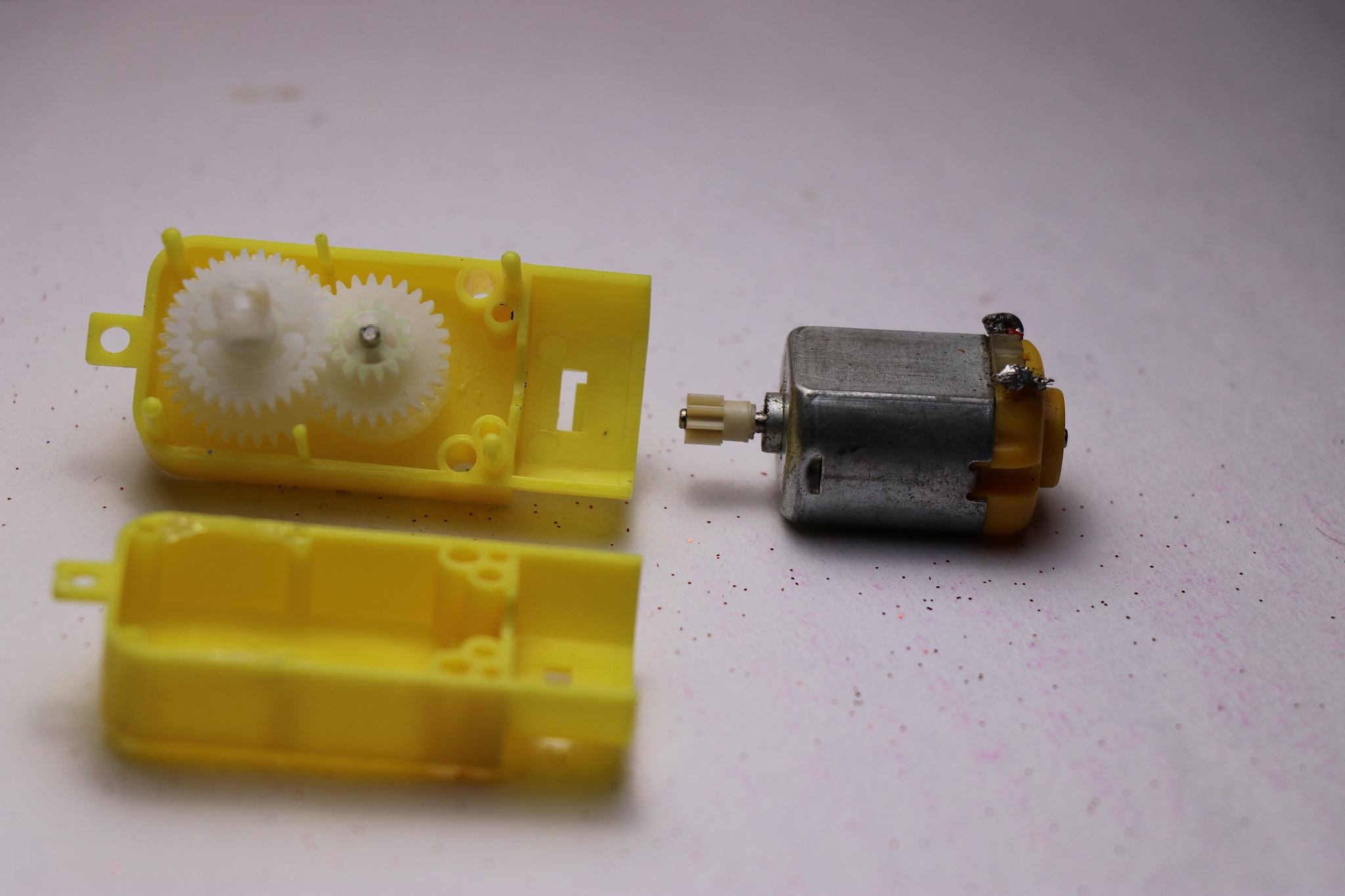 一块面包上面有很多孔 有什么办法单独控制孔位开合