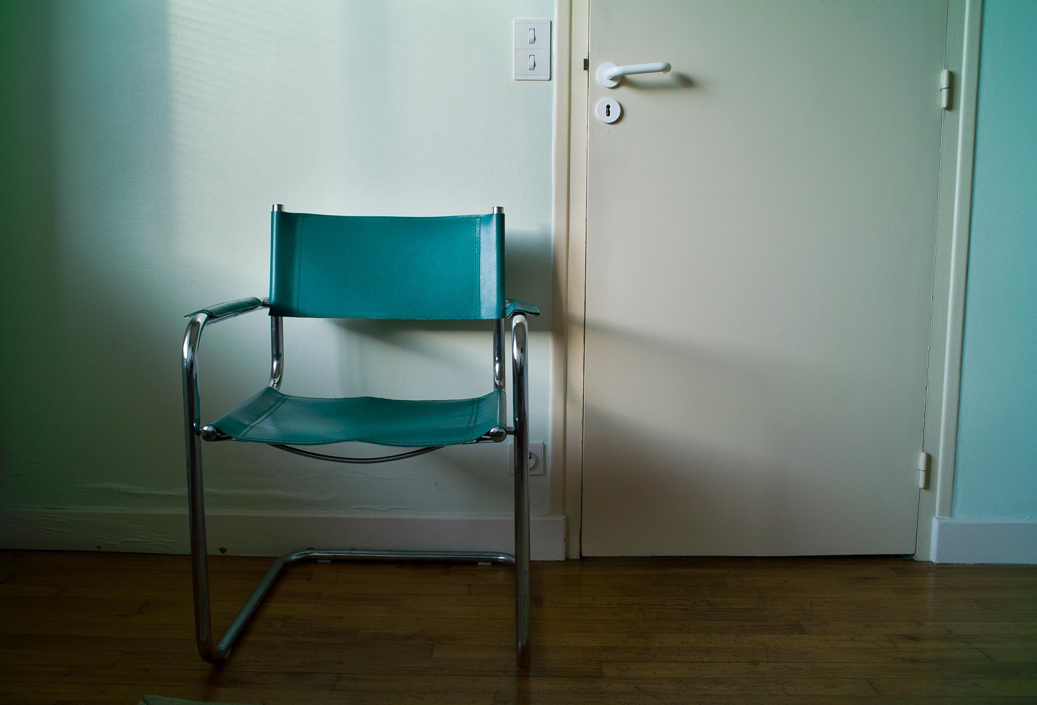 retro waiting room